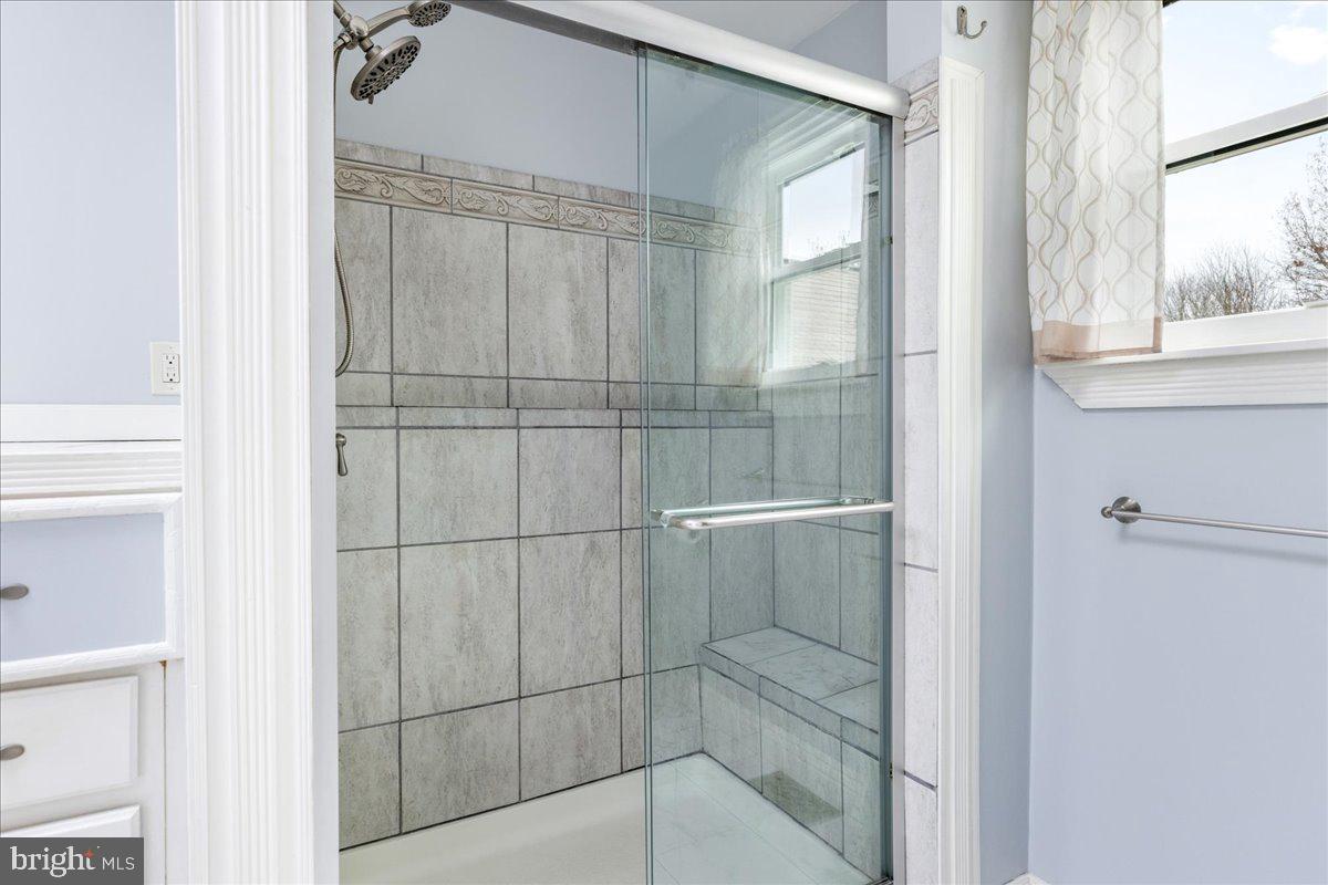 HAMPTON CHASE - Residential