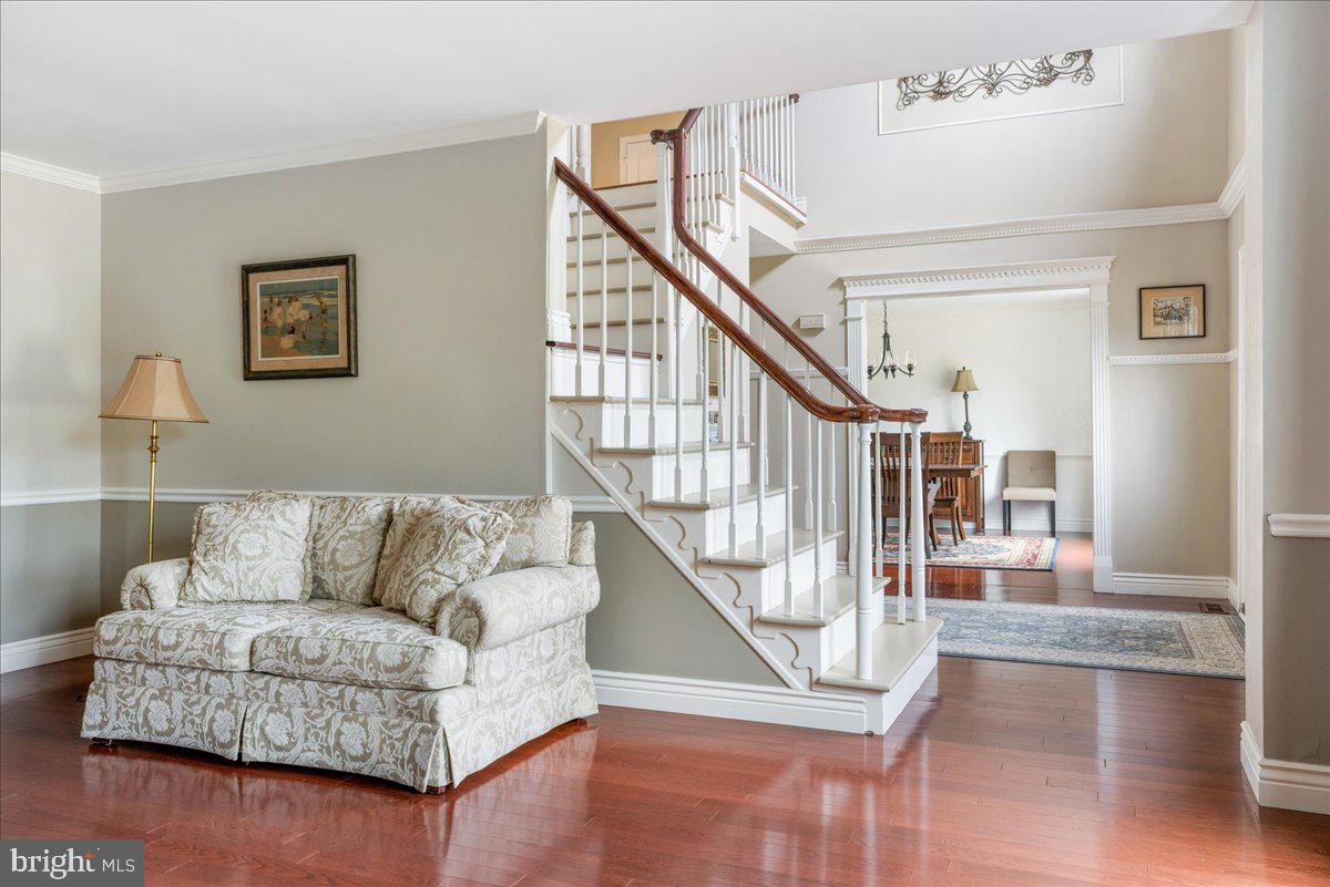 HAMPTON CHASE - Residential