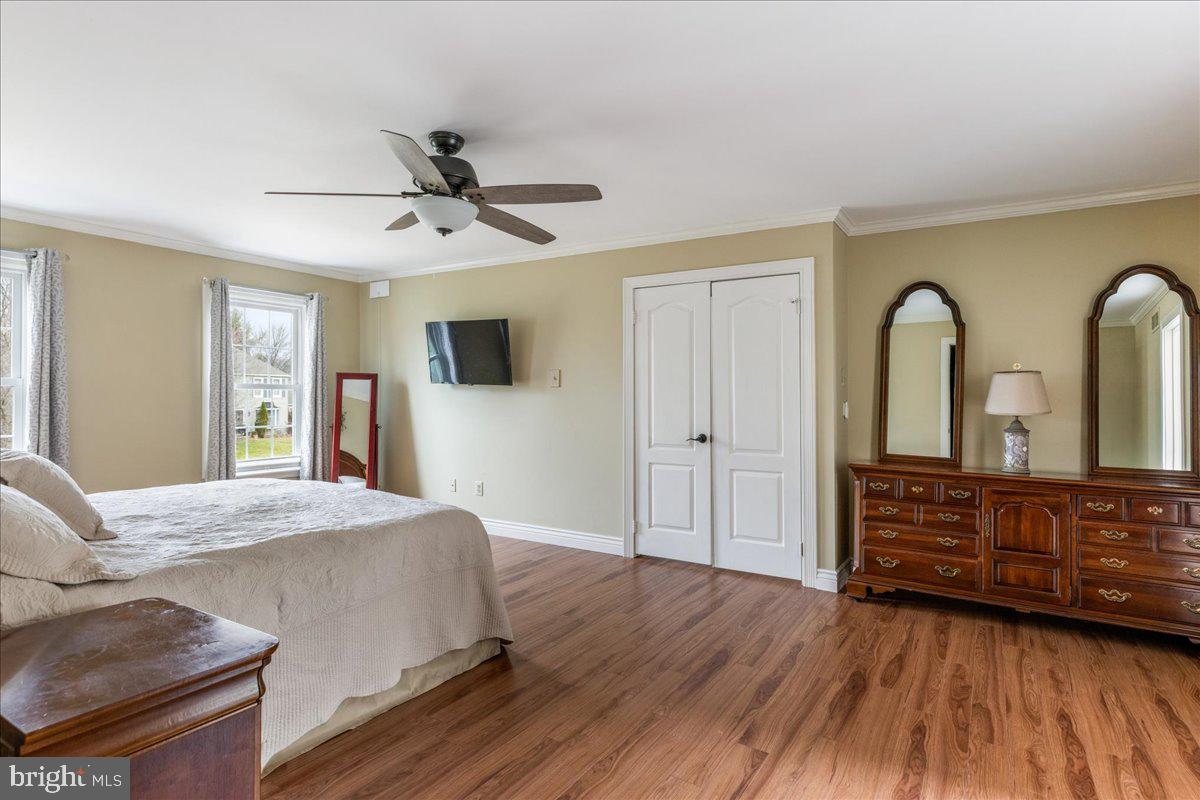 HAMPTON CHASE - Residential