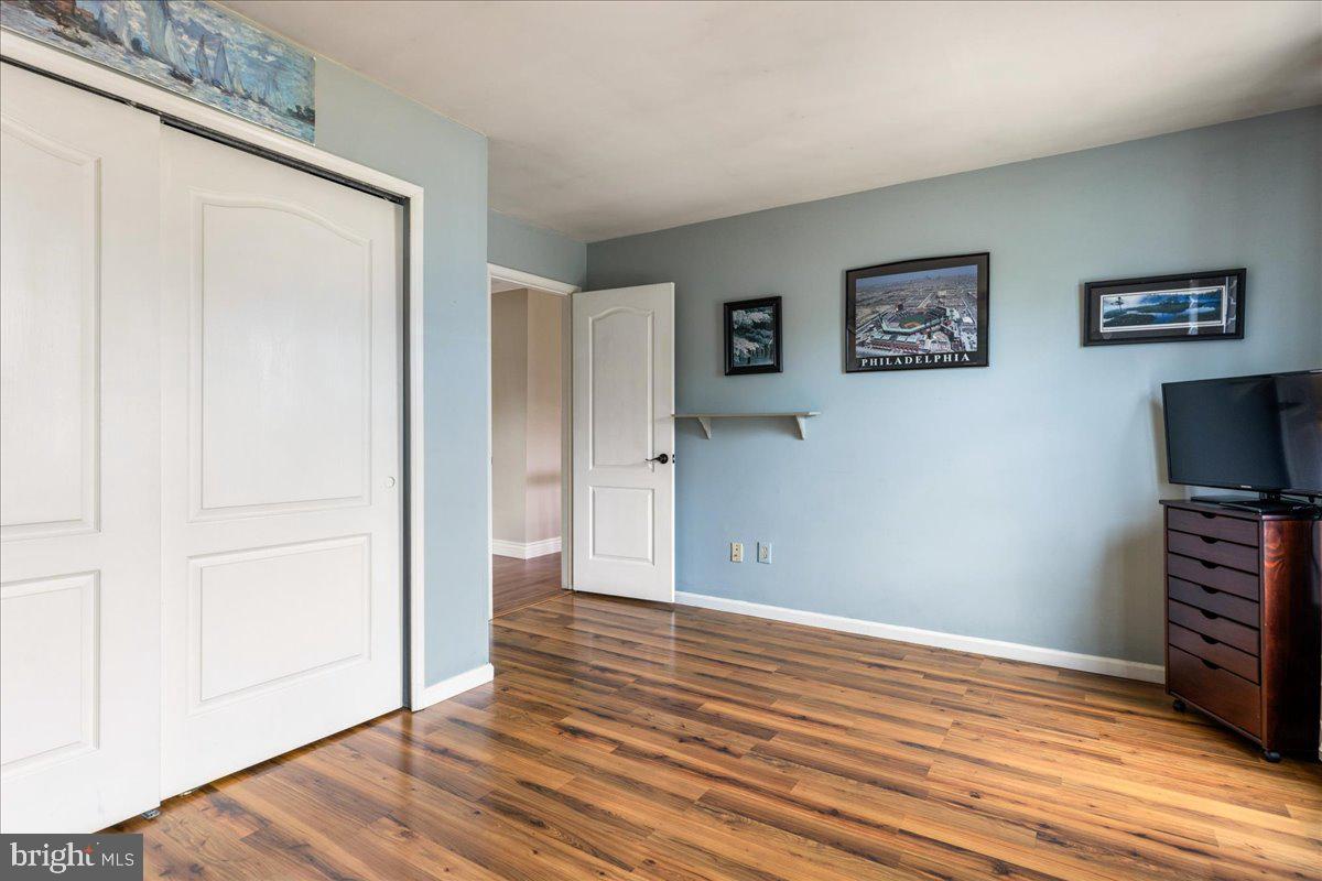 HAMPTON CHASE - Residential