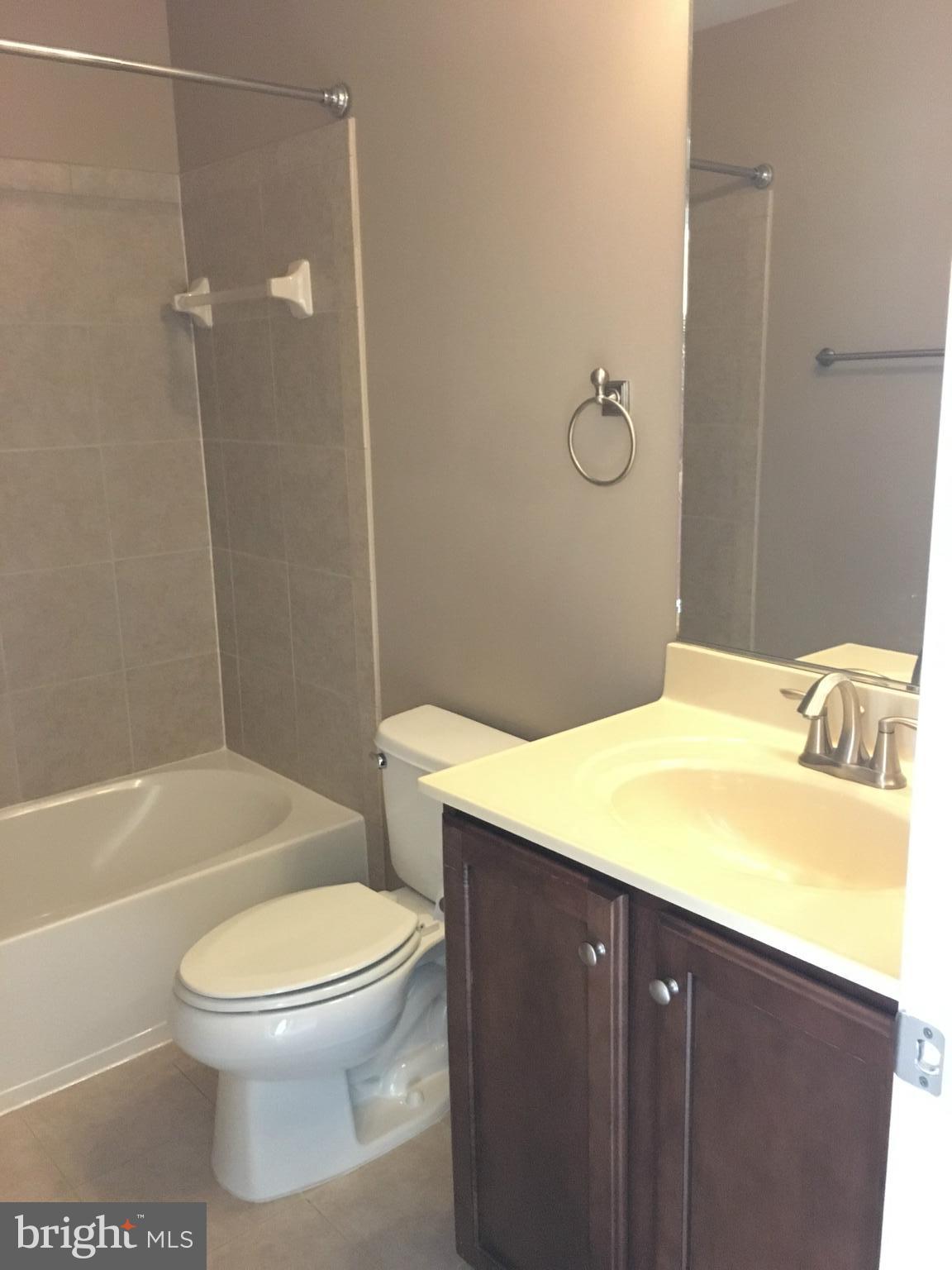 HUNTINGTON MEWS - Residential Lease