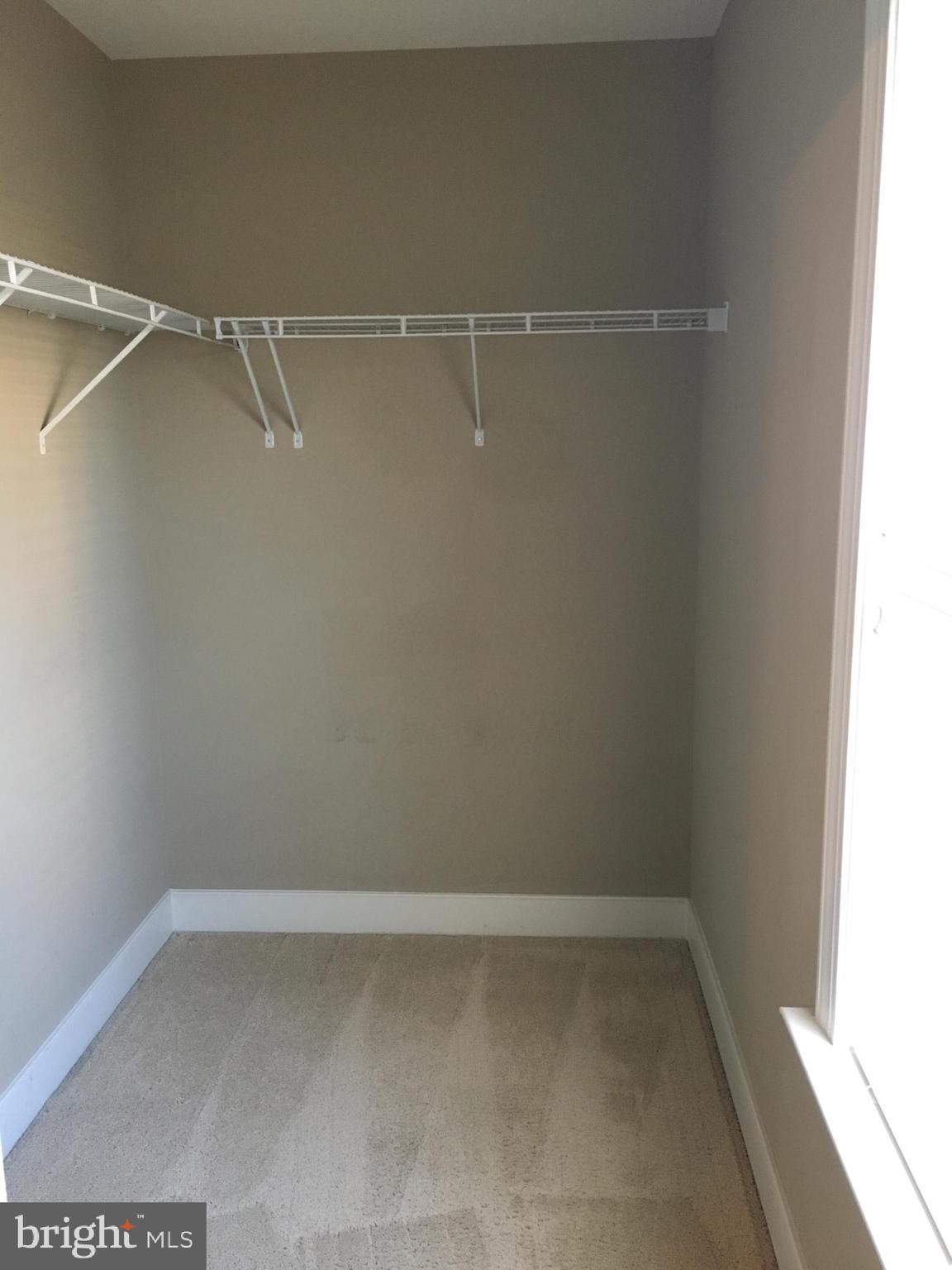 HUNTINGTON MEWS - Residential Lease