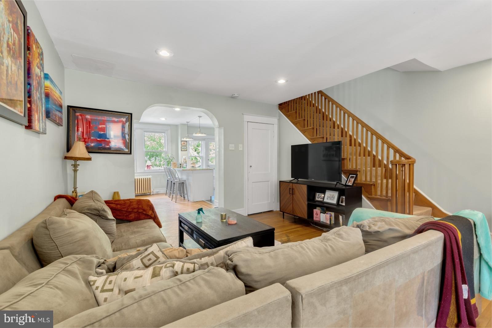 ROXBOROUGH - Residential Lease