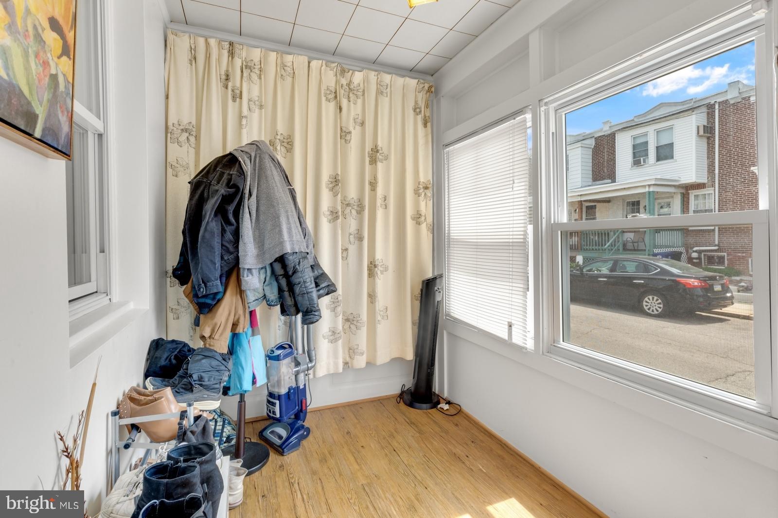 ROXBOROUGH - Residential Lease