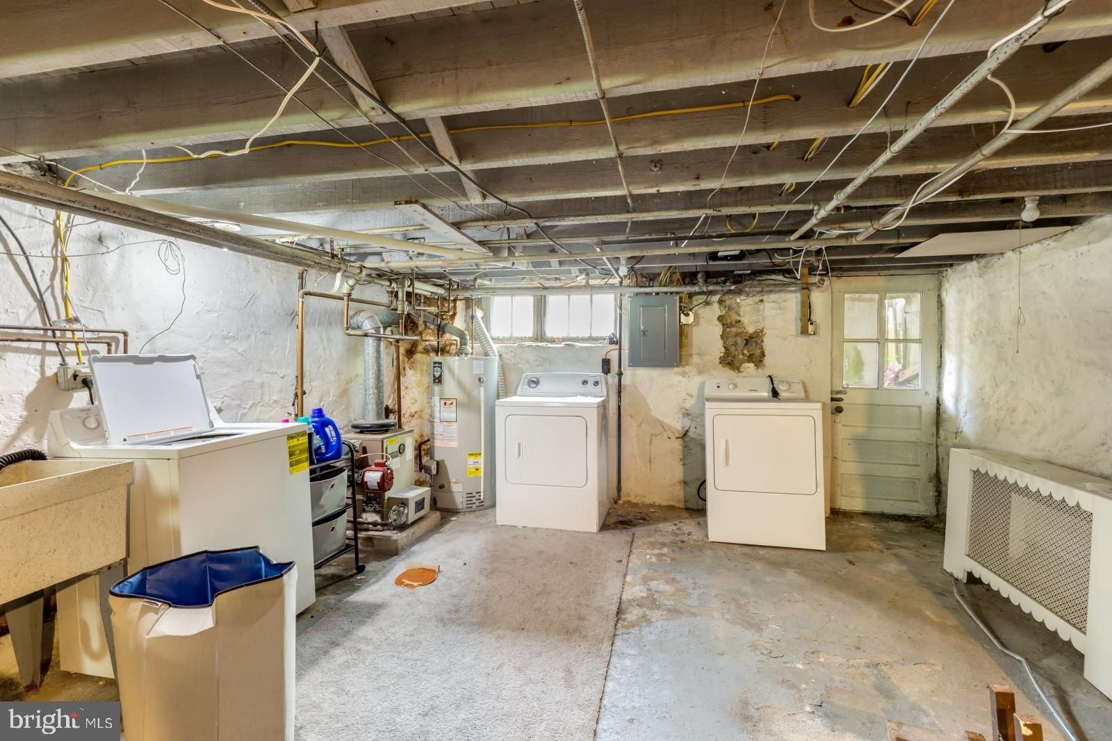 ROXBOROUGH - Residential Lease