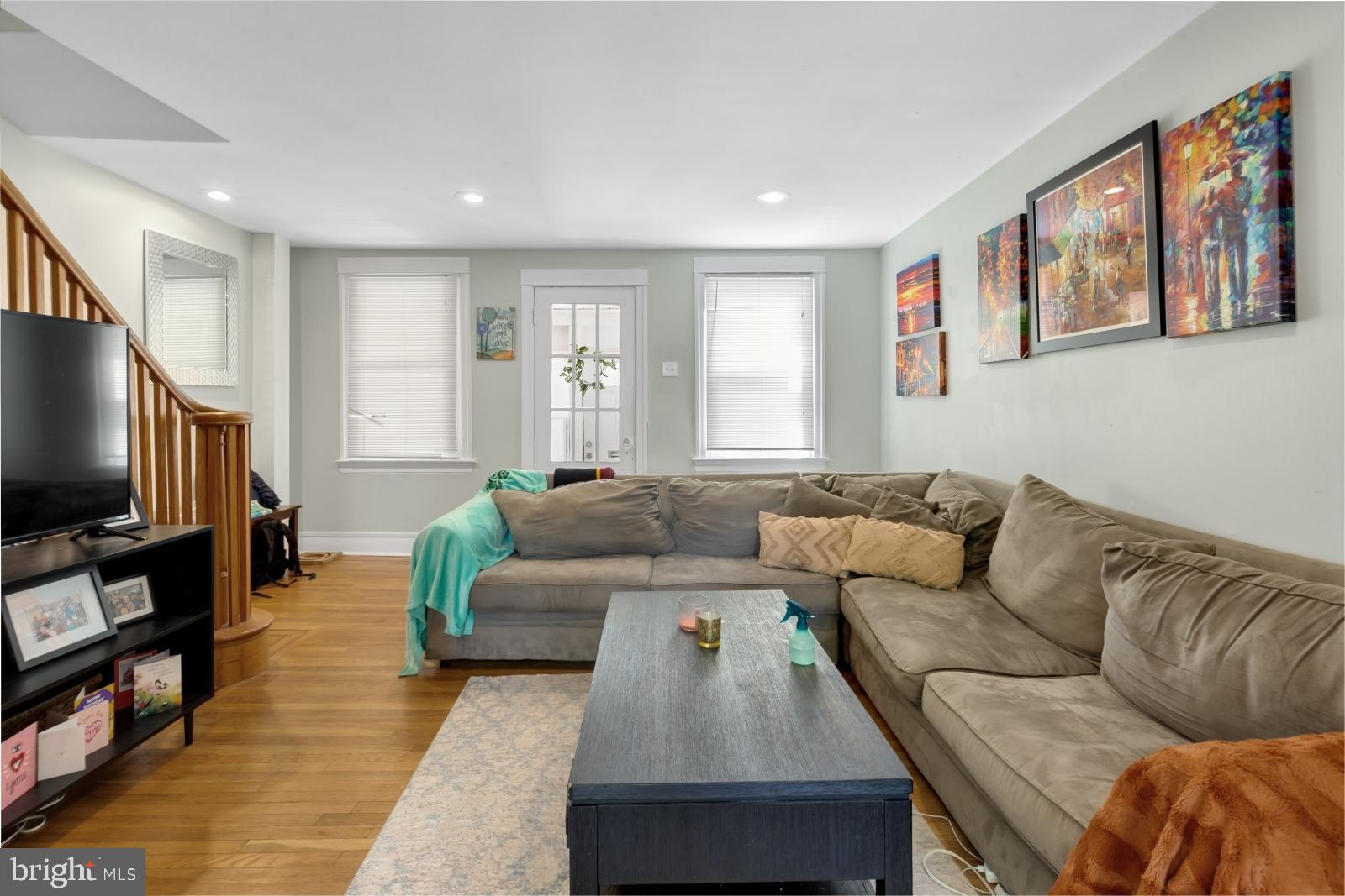 ROXBOROUGH - Residential Lease