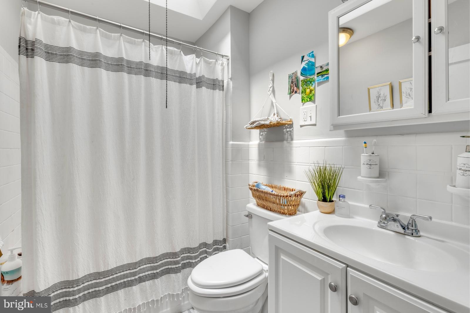 ROXBOROUGH - Residential Lease