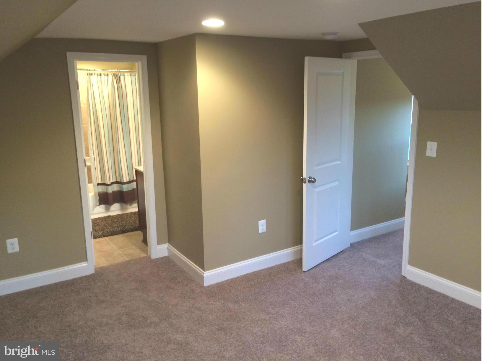 HOWARD PARK - Residential