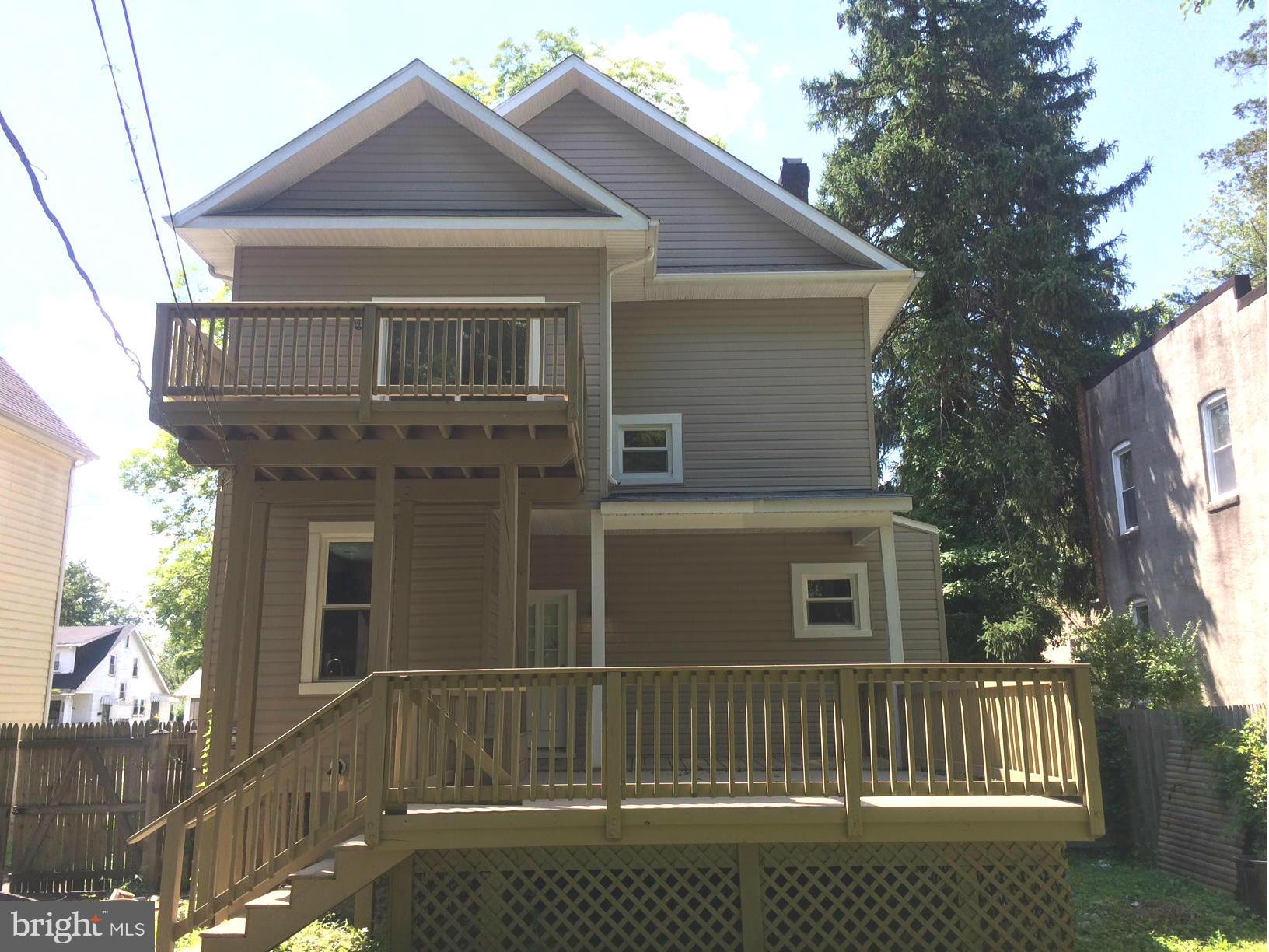 HOWARD PARK - Residential