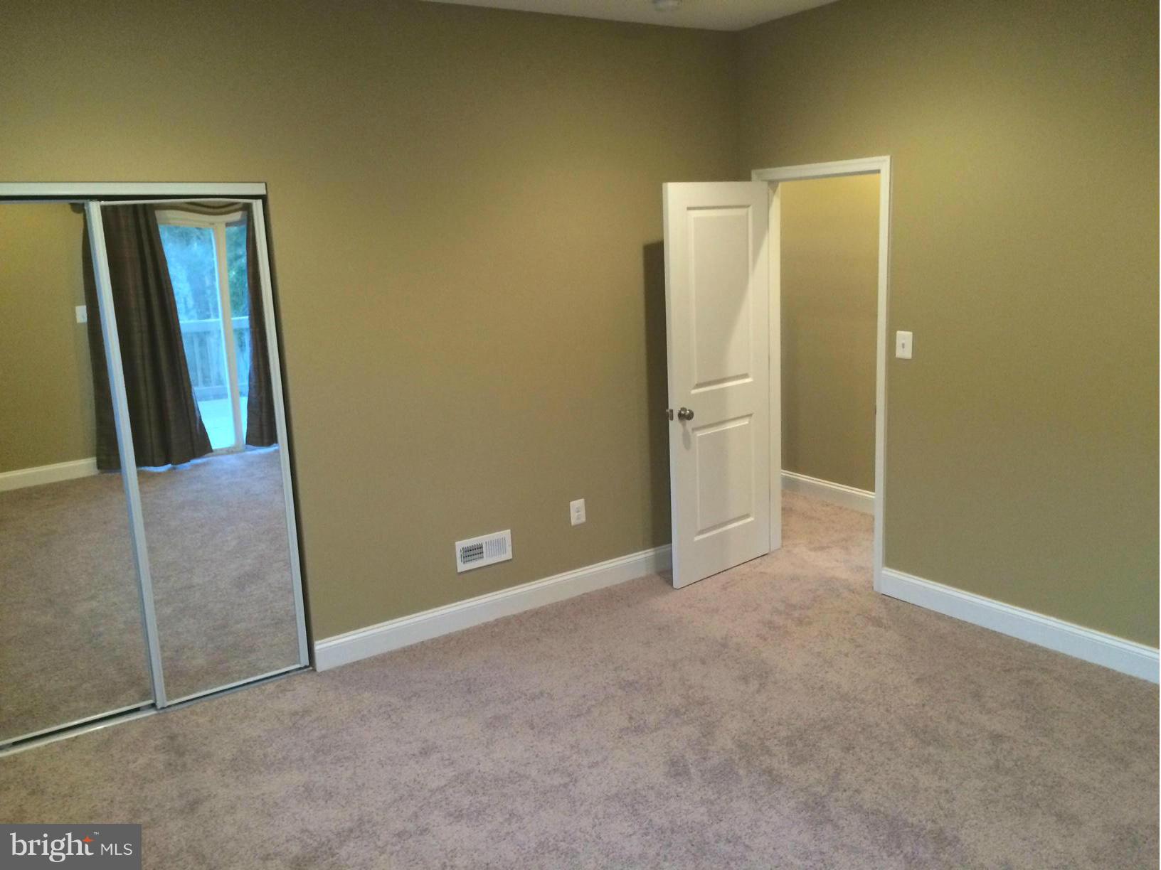 HOWARD PARK - Residential