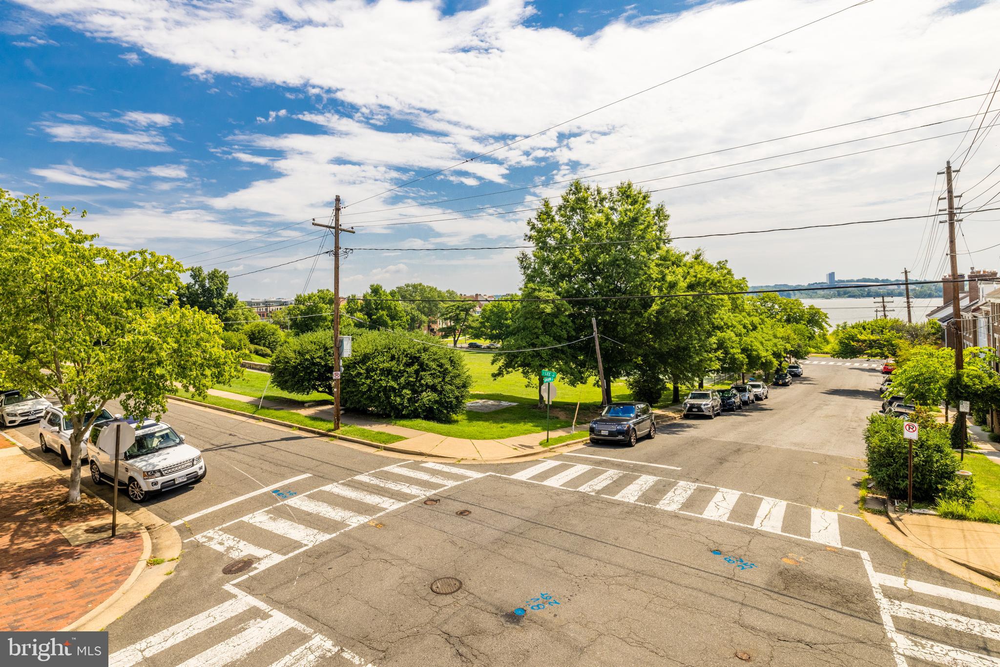 OLD TOWN ALEXANDRIA - Residential