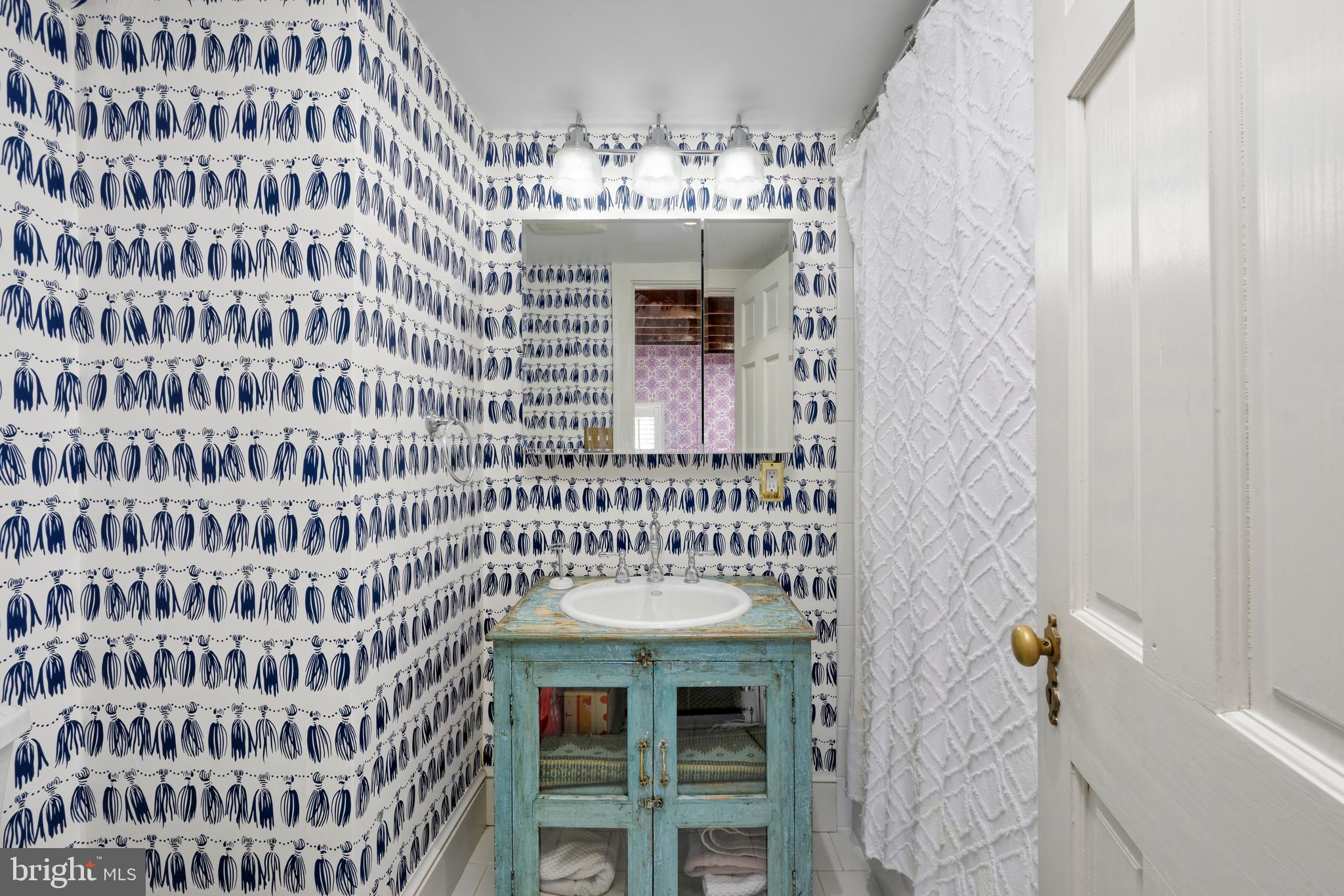 OLD TOWN ALEXANDRIA - Residential