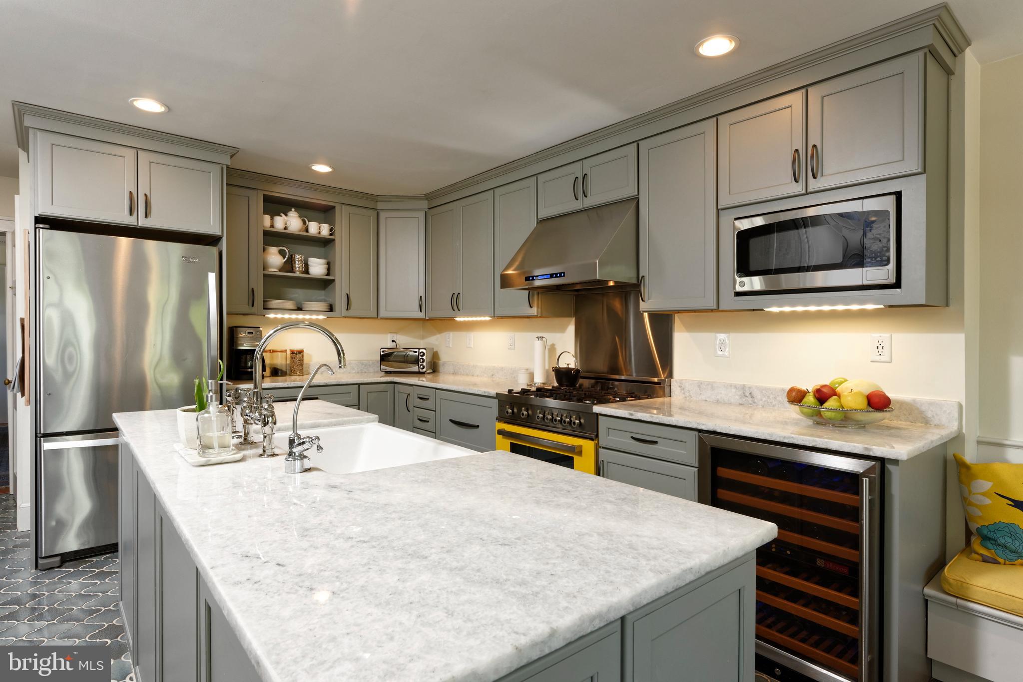 OLD TOWN ALEXANDRIA - Residential