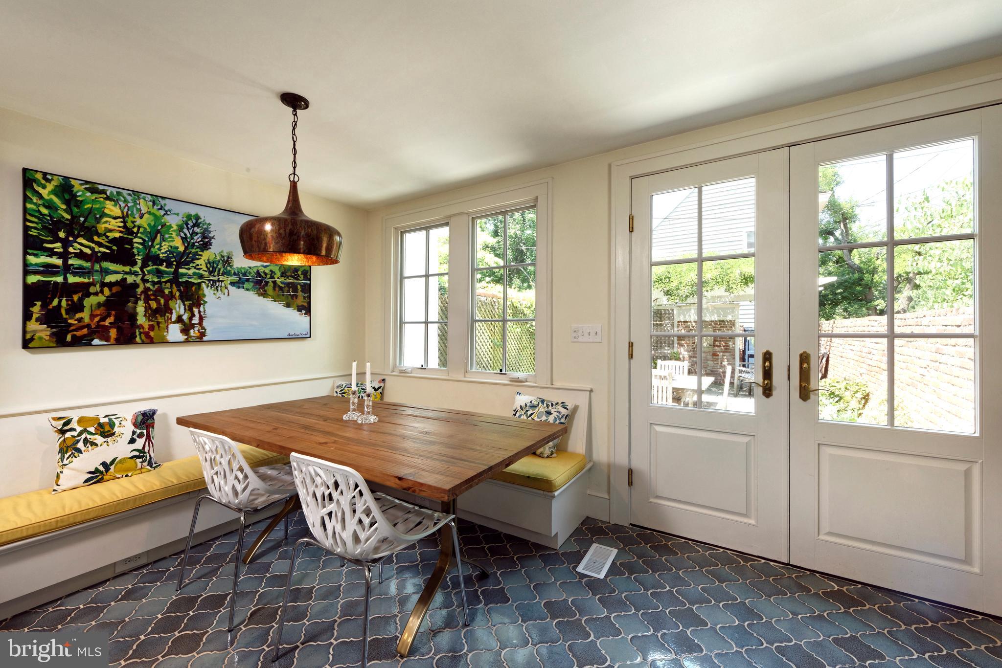 OLD TOWN ALEXANDRIA - Residential