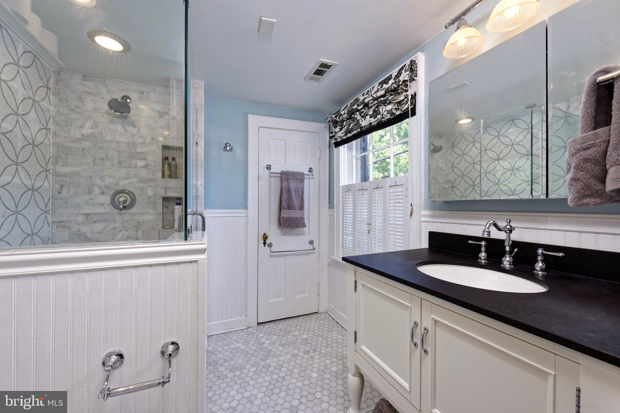 OLD TOWN ALEXANDRIA - Residential