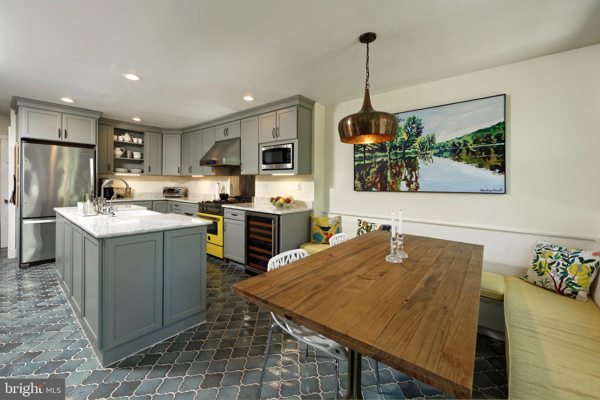 OLD TOWN ALEXANDRIA - Residential