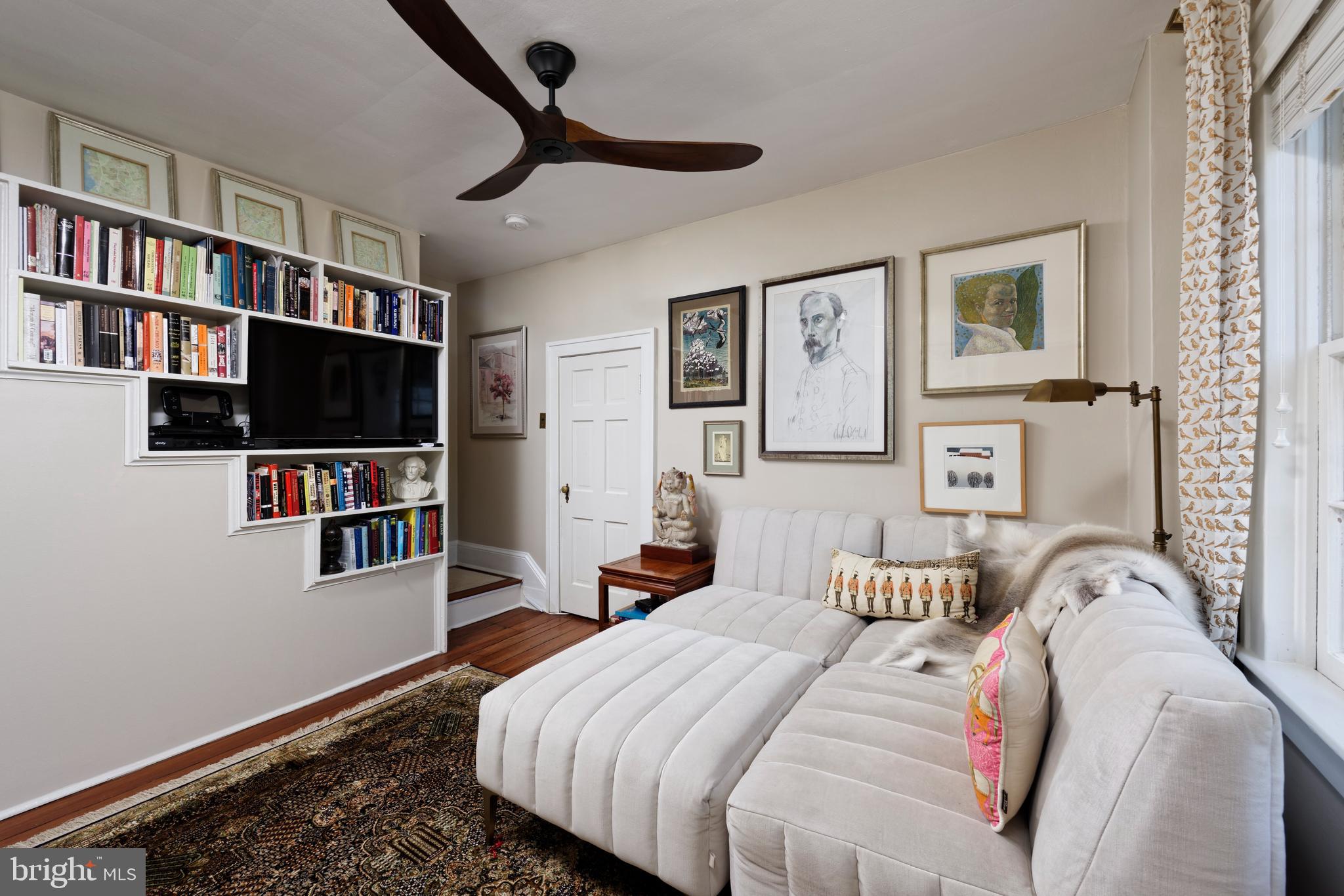 OLD TOWN ALEXANDRIA - Residential