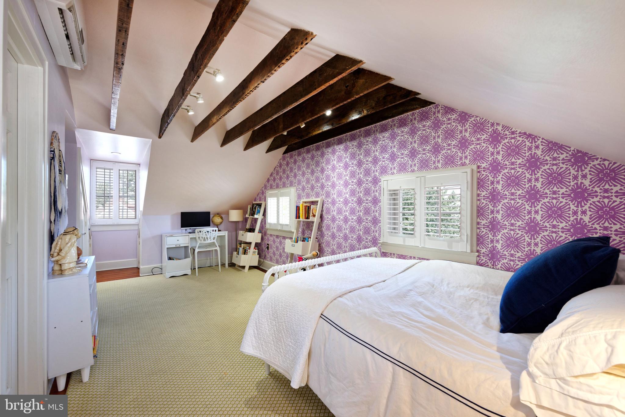 OLD TOWN ALEXANDRIA - Residential