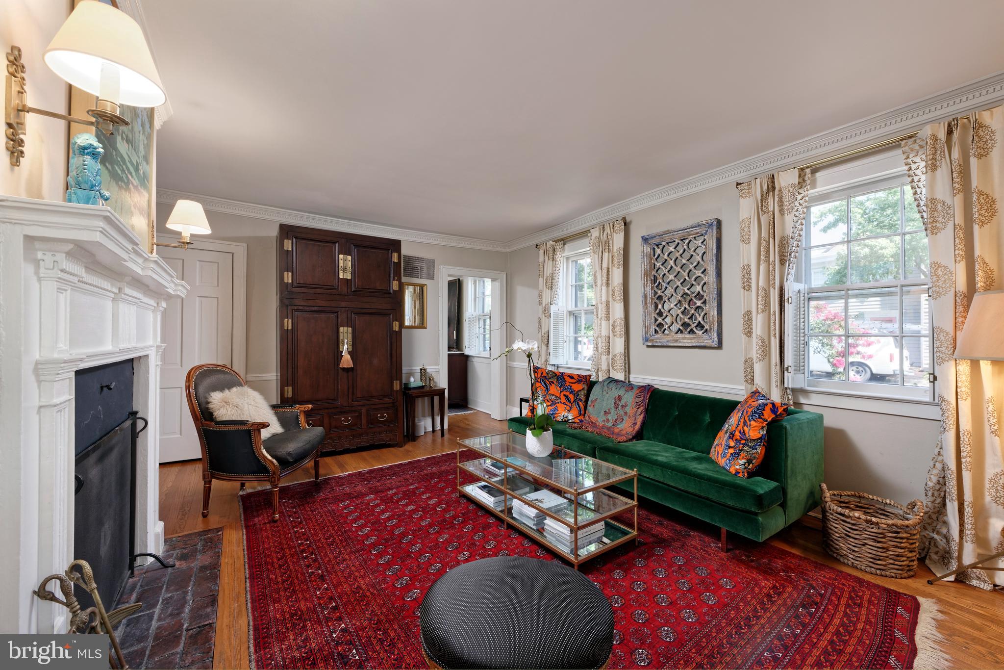 OLD TOWN ALEXANDRIA - Residential