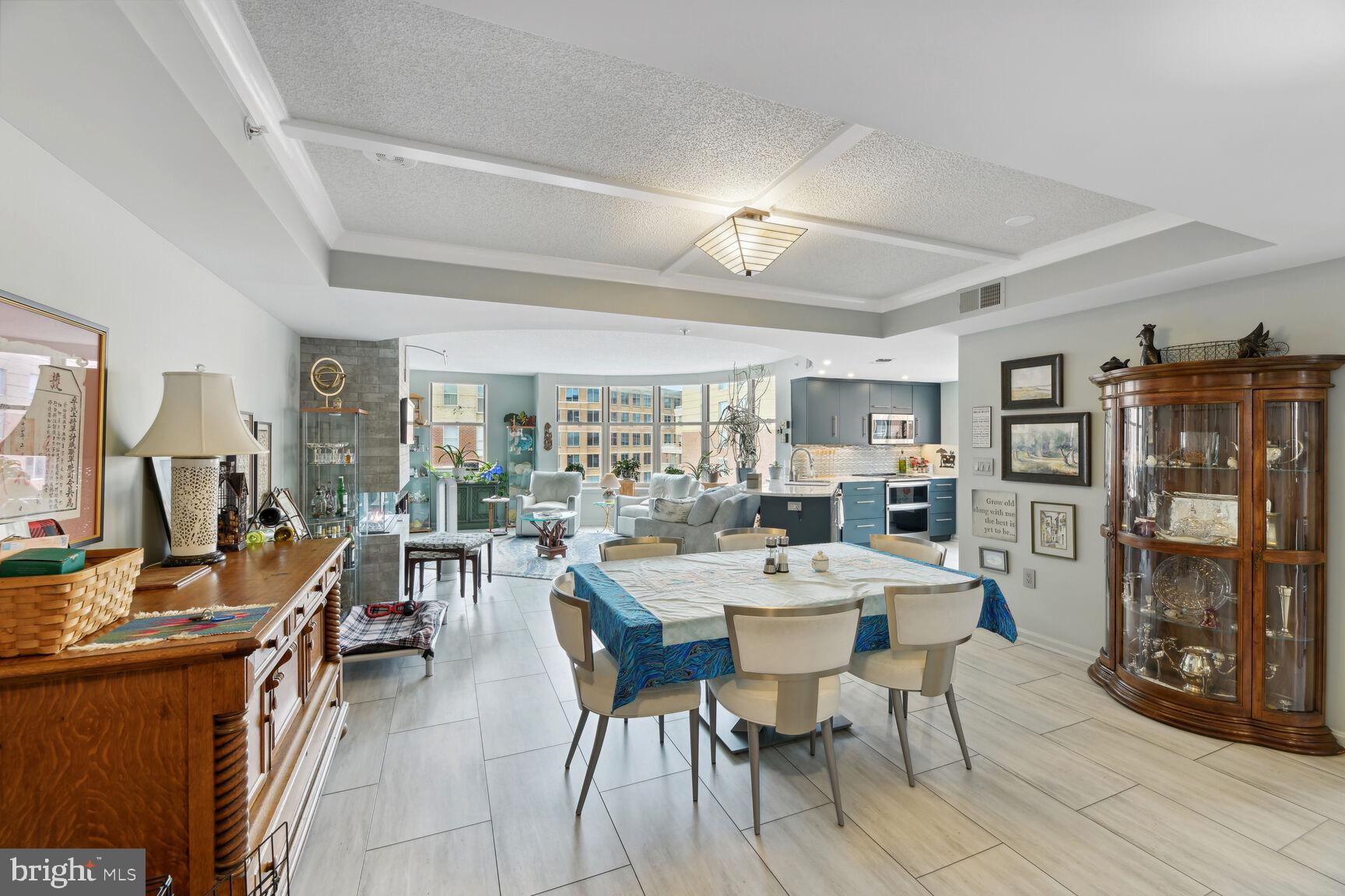 LEXINGTON SQUARE - Residential Lease