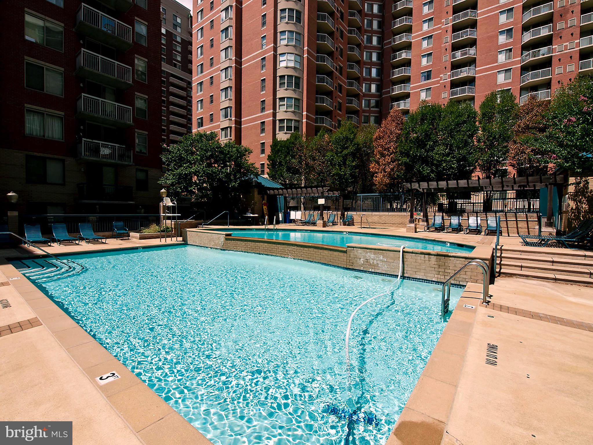 LEXINGTON SQUARE - Residential Lease