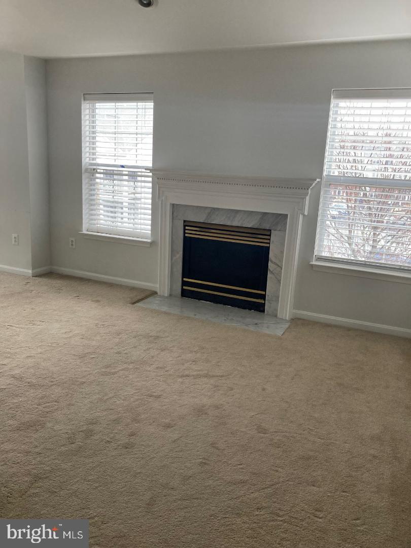 FOUNDERS WALK - Residential Lease