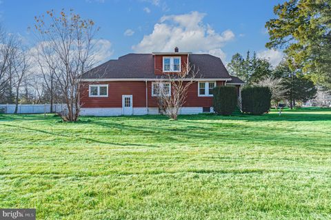 1429 W OAK ROAD VINELAND NJ 08360