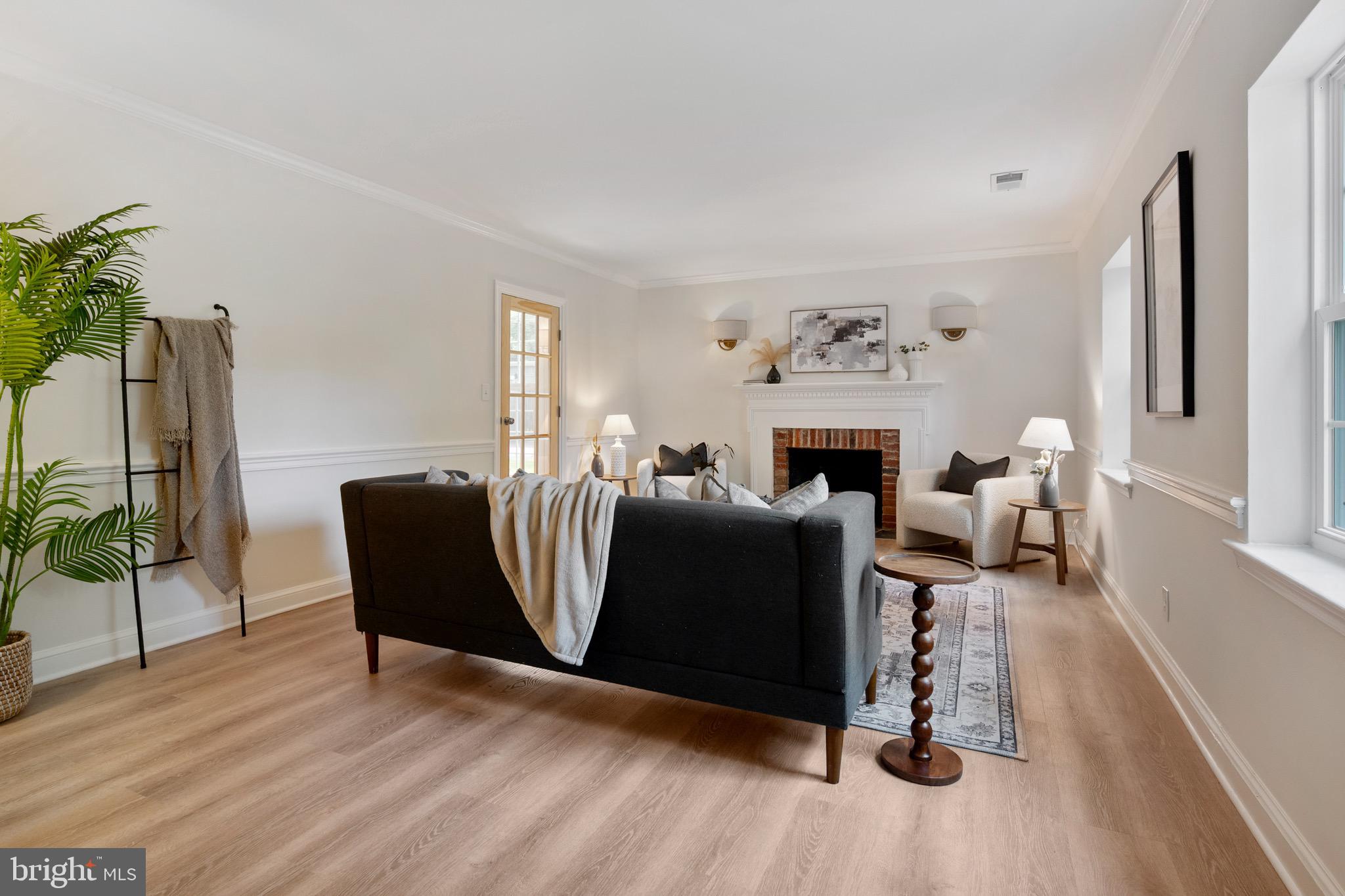 WILTON WOODS - Residential