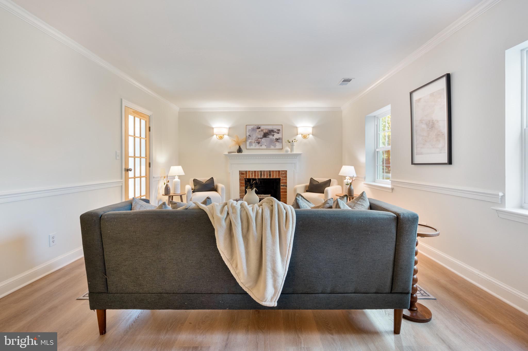 WILTON WOODS - Residential