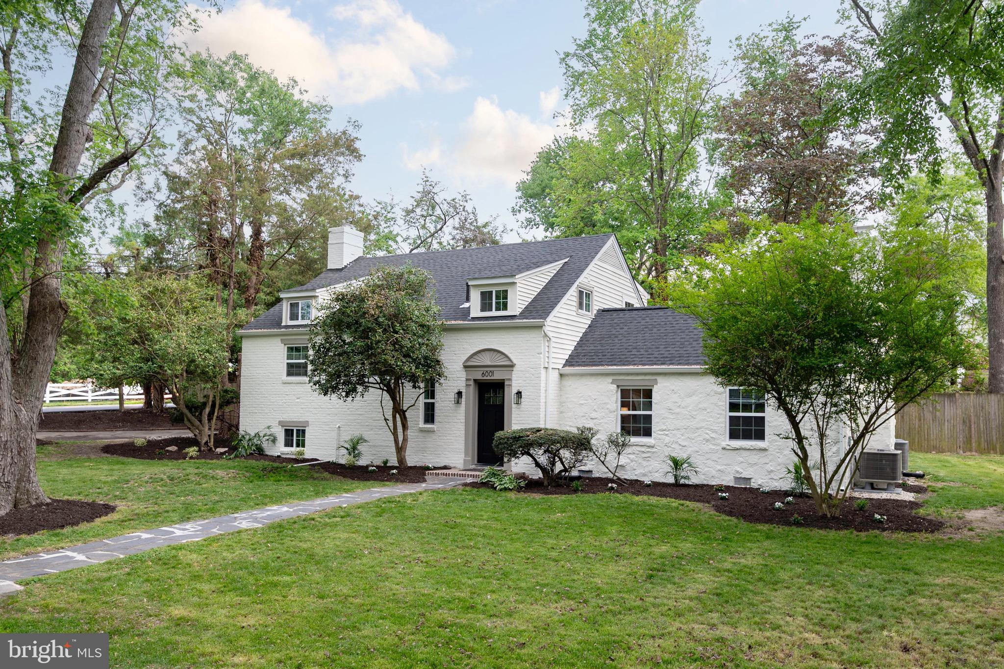 WILTON WOODS - Residential