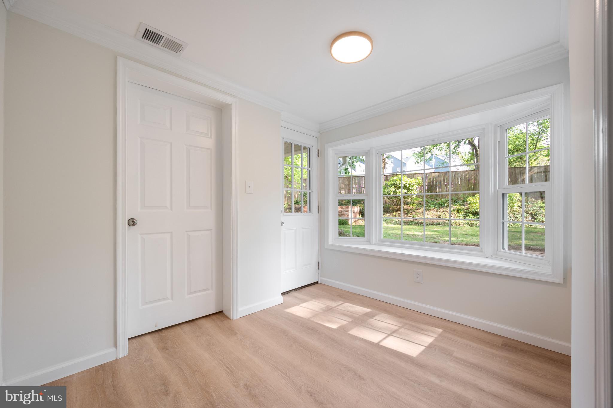 WILTON WOODS - Residential