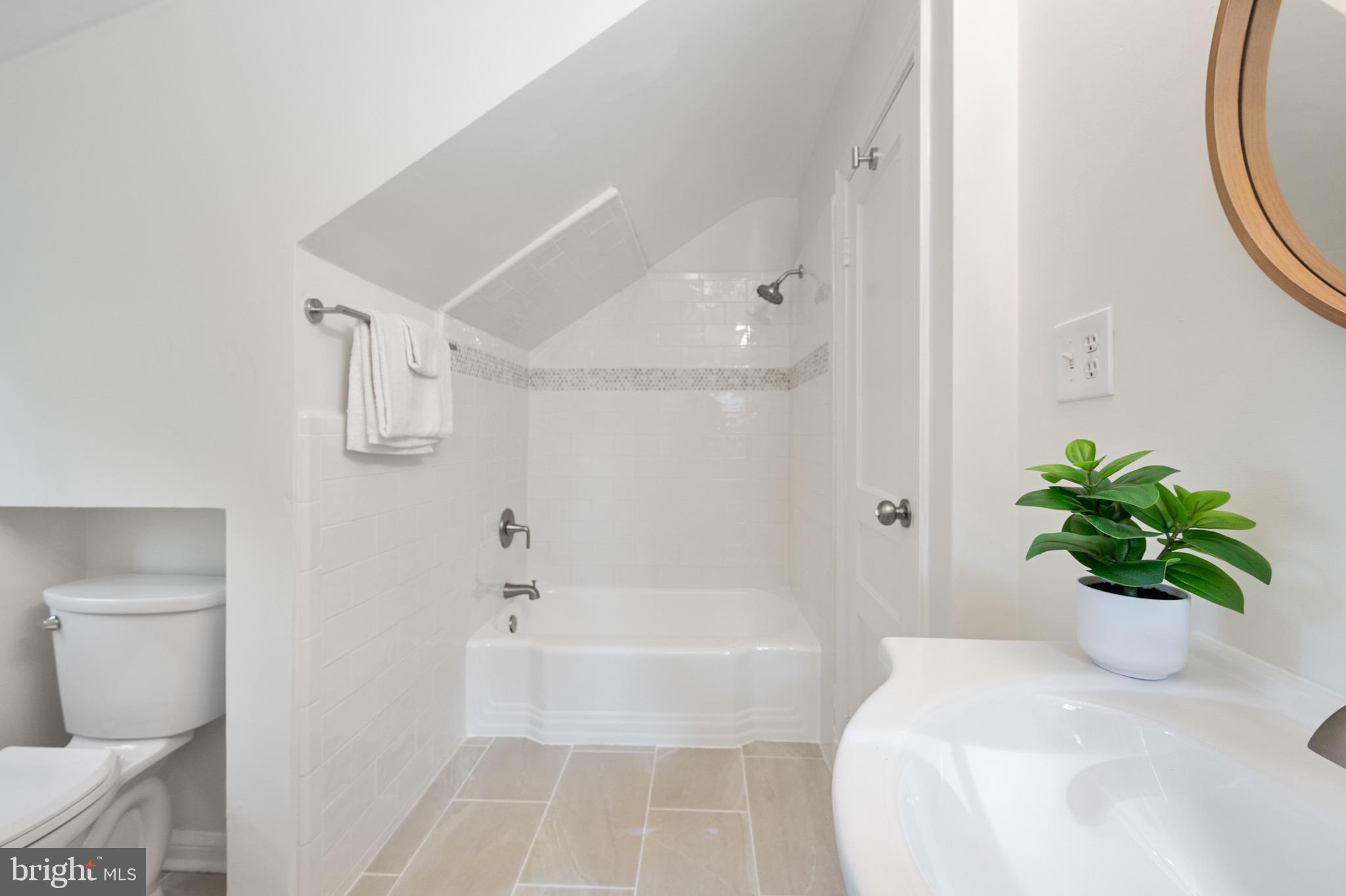 WILTON WOODS - Residential