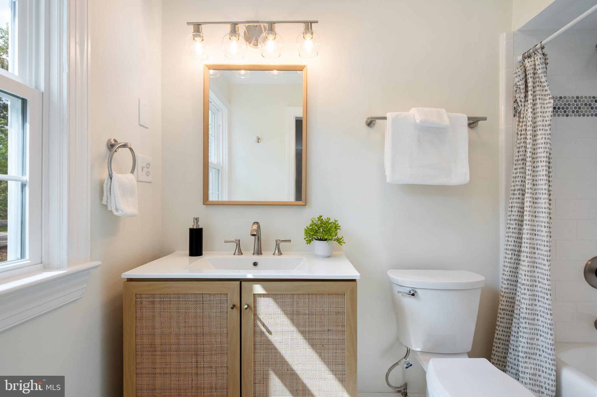 WILTON WOODS - Residential