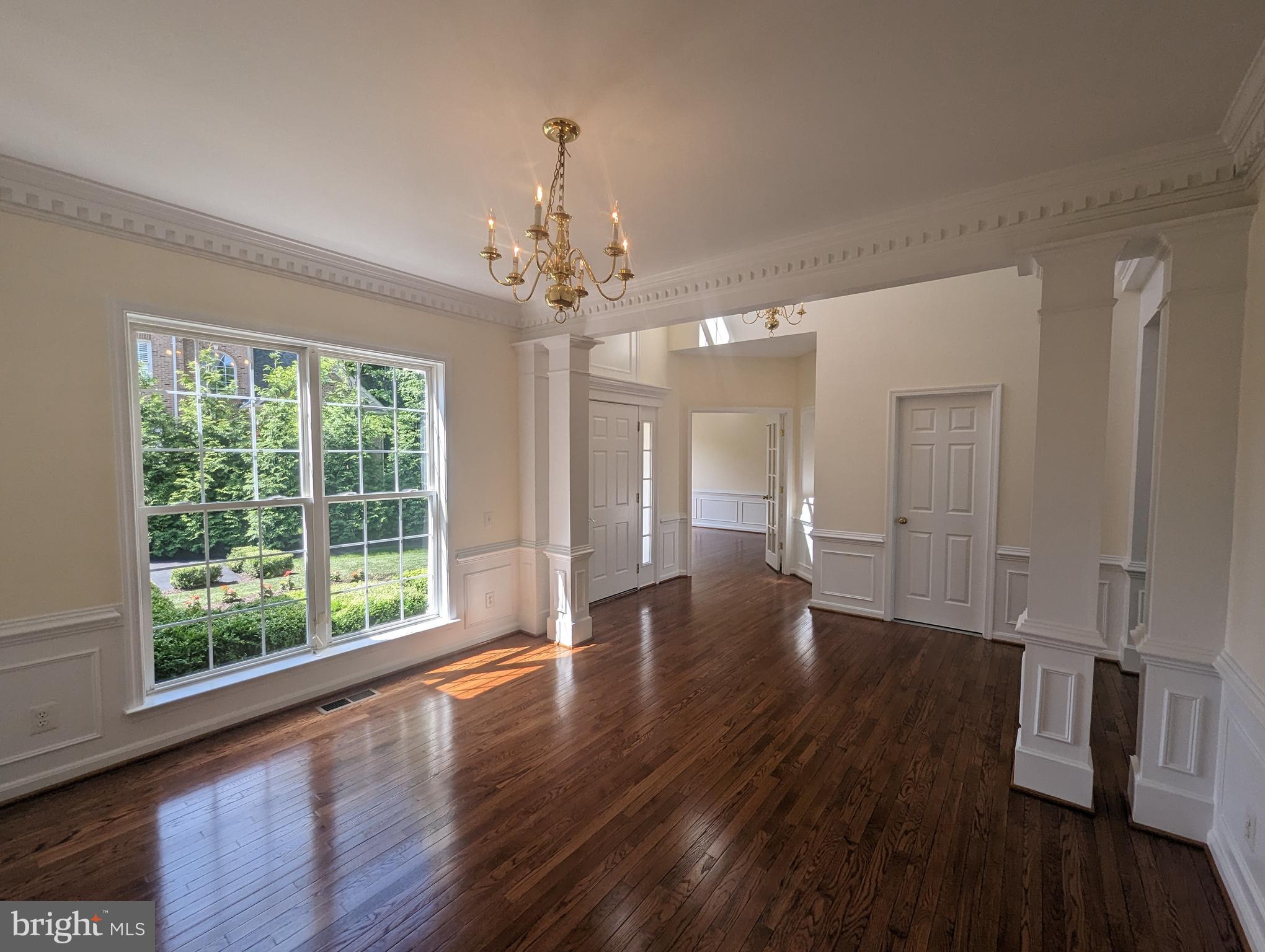 LOWES ISLAND - Residential