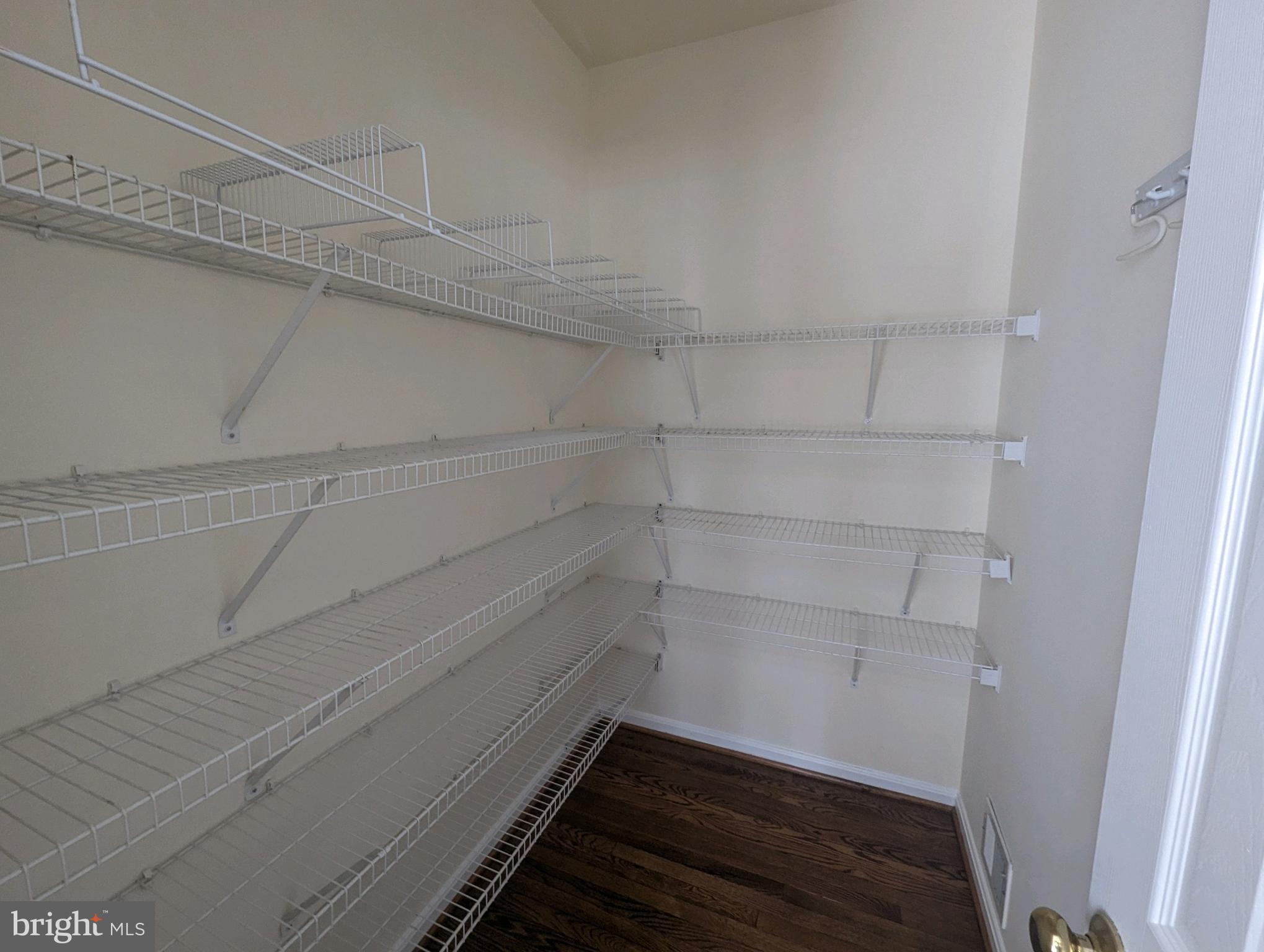 LOWES ISLAND - Residential