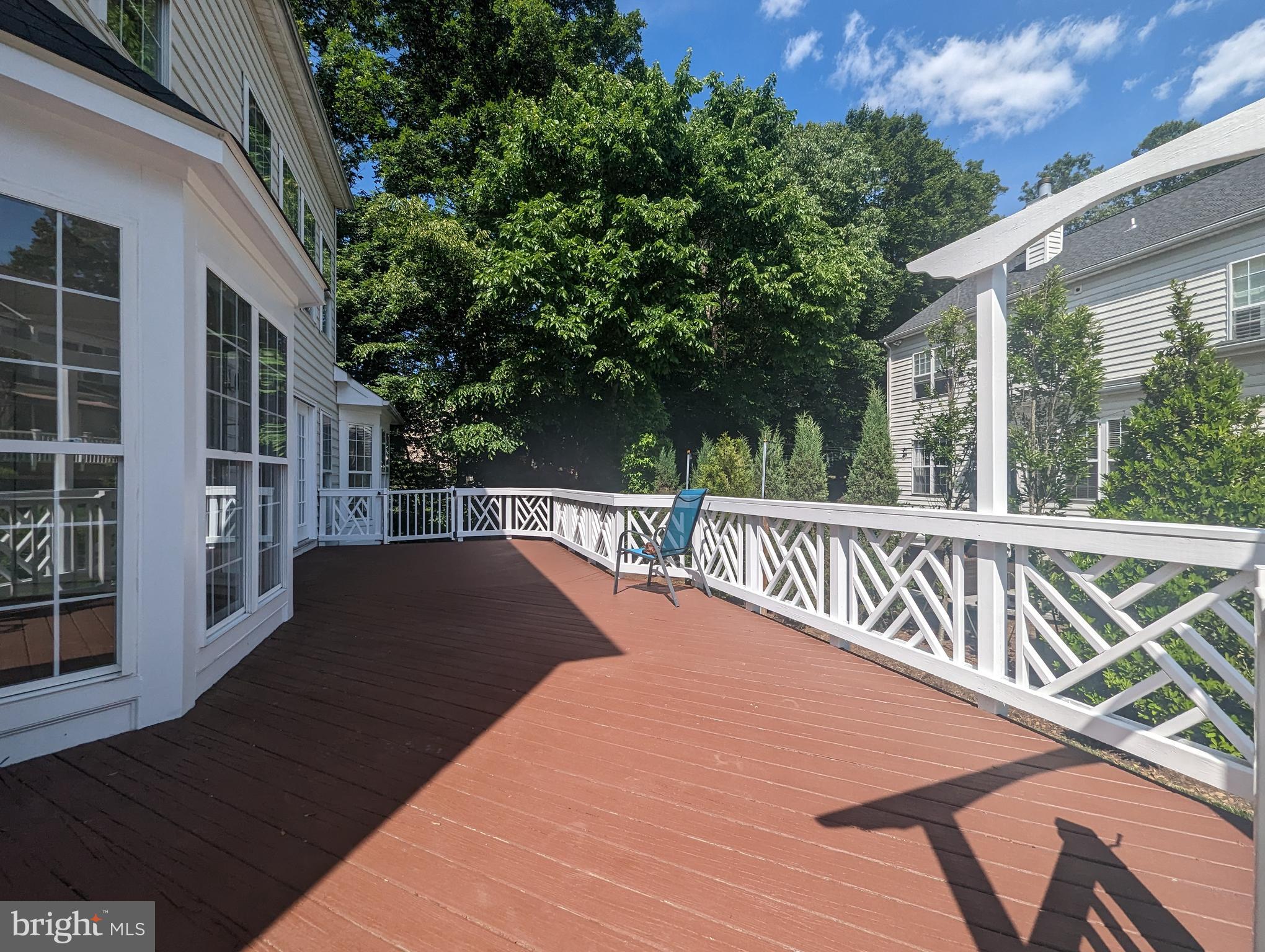 LOWES ISLAND - Residential