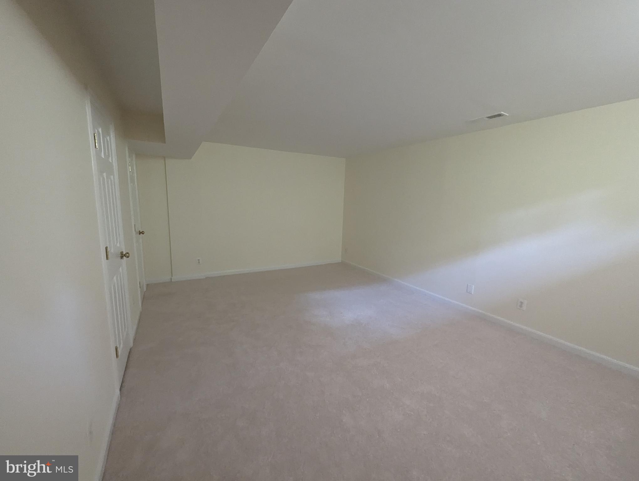 LOWES ISLAND - Residential