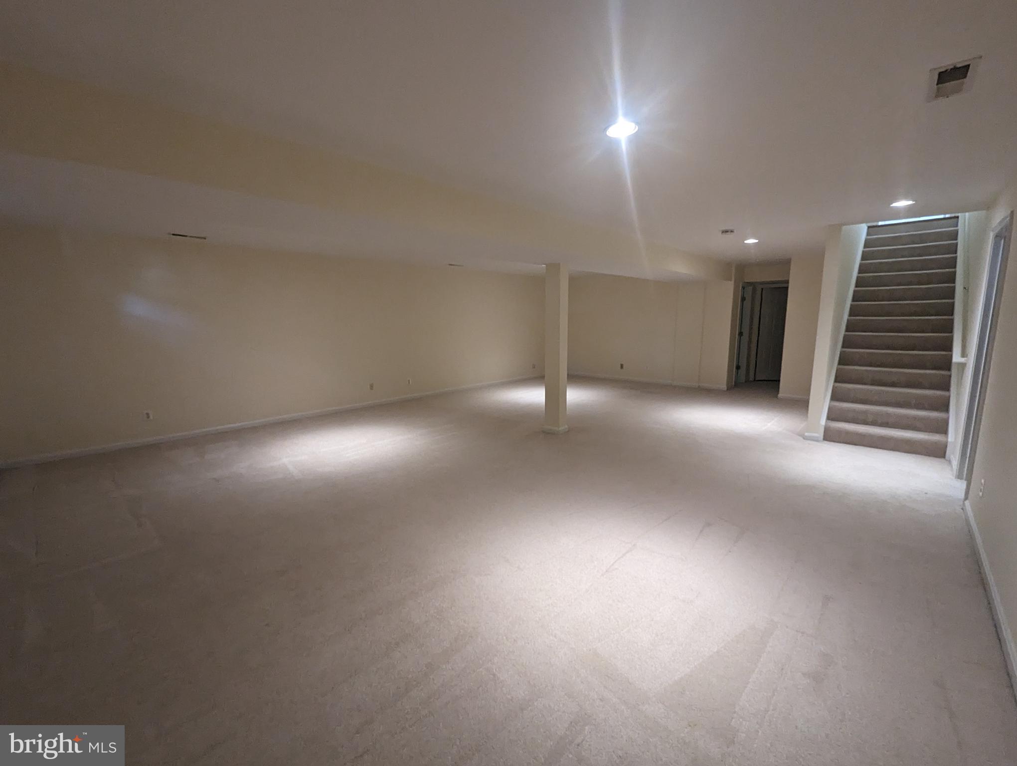 LOWES ISLAND - Residential