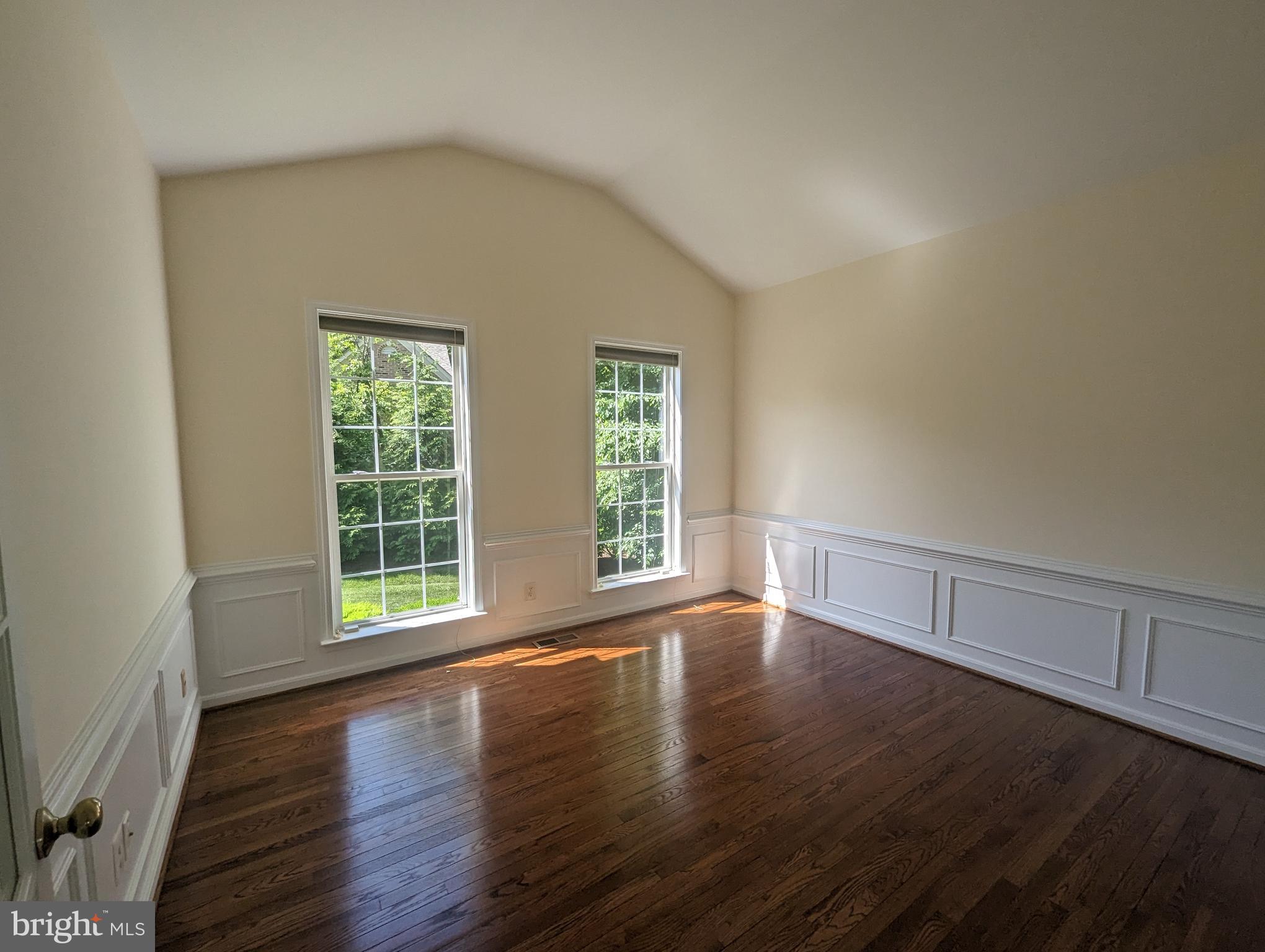 LOWES ISLAND - Residential