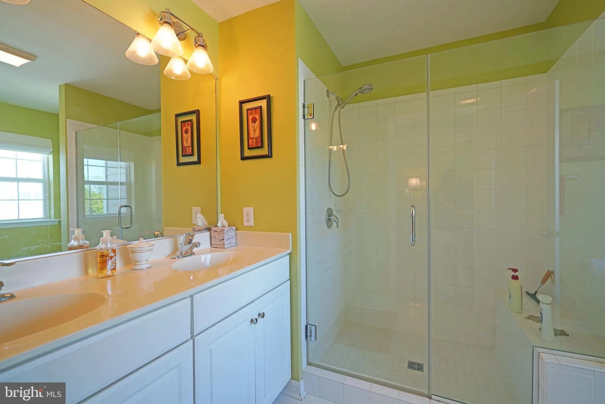 Rehoboth Beach, Delaware 19971, United States, 3 Bedrooms Bedrooms, ,3 BathroomsBathrooms,Residential,Active,129344