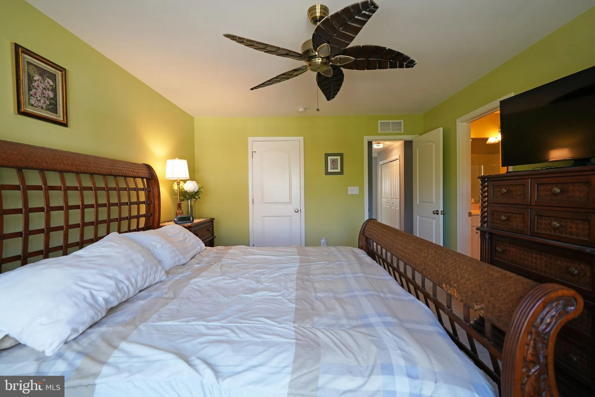 Rehoboth Beach, Delaware 19971, United States, 3 Bedrooms Bedrooms, ,3 BathroomsBathrooms,Residential,Active,129344