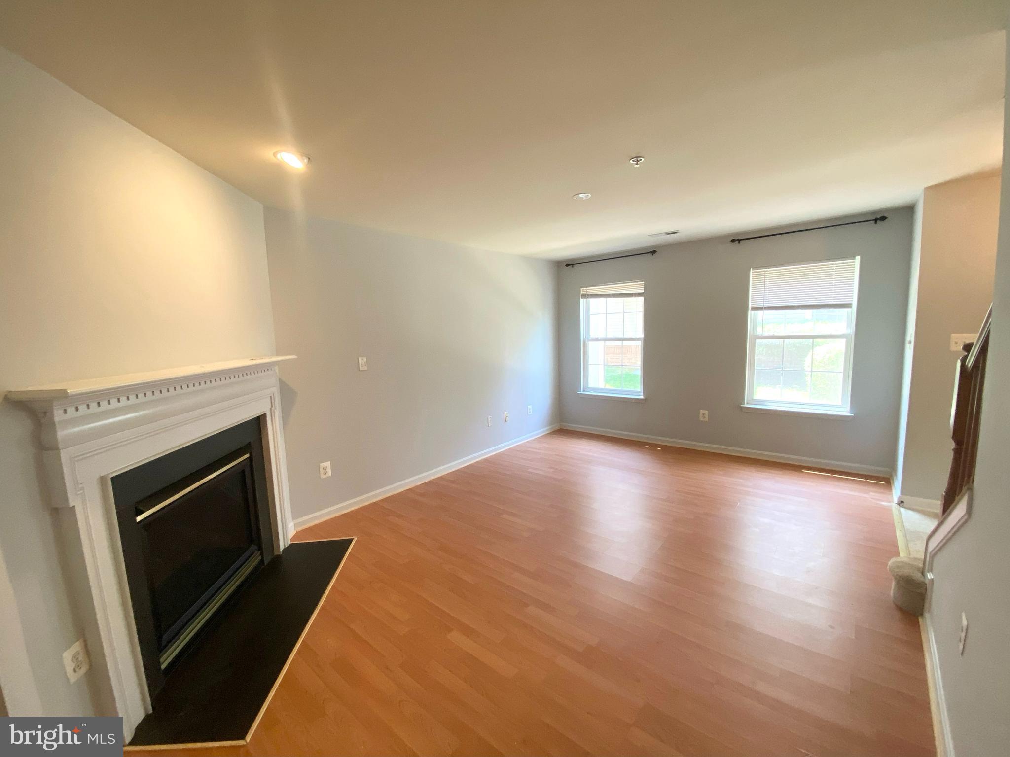 SEVEN OAKS - Residential Lease