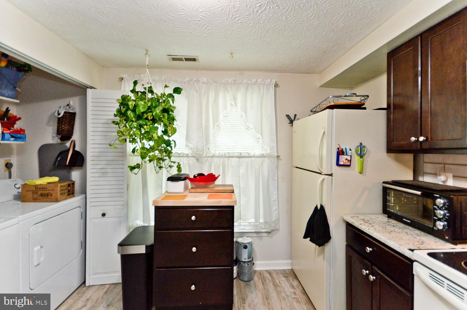 RIDGEVIEW ESTATES - Residential