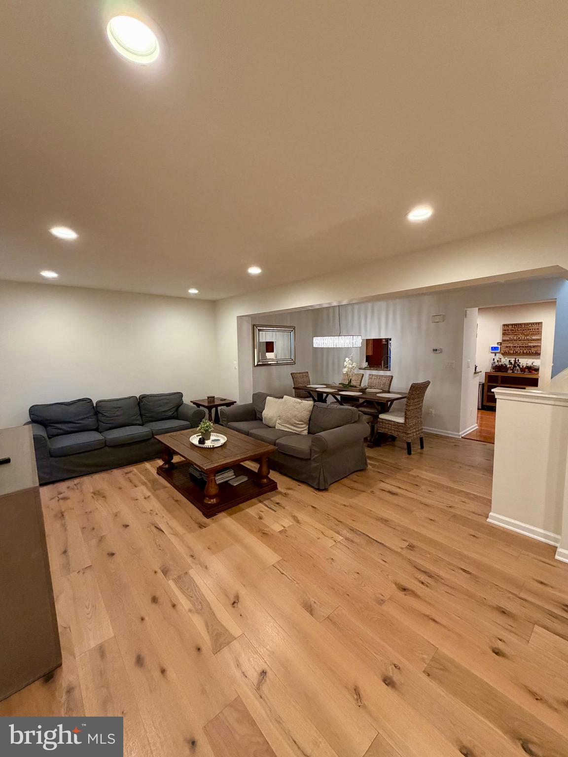 WELLINGTON - Residential