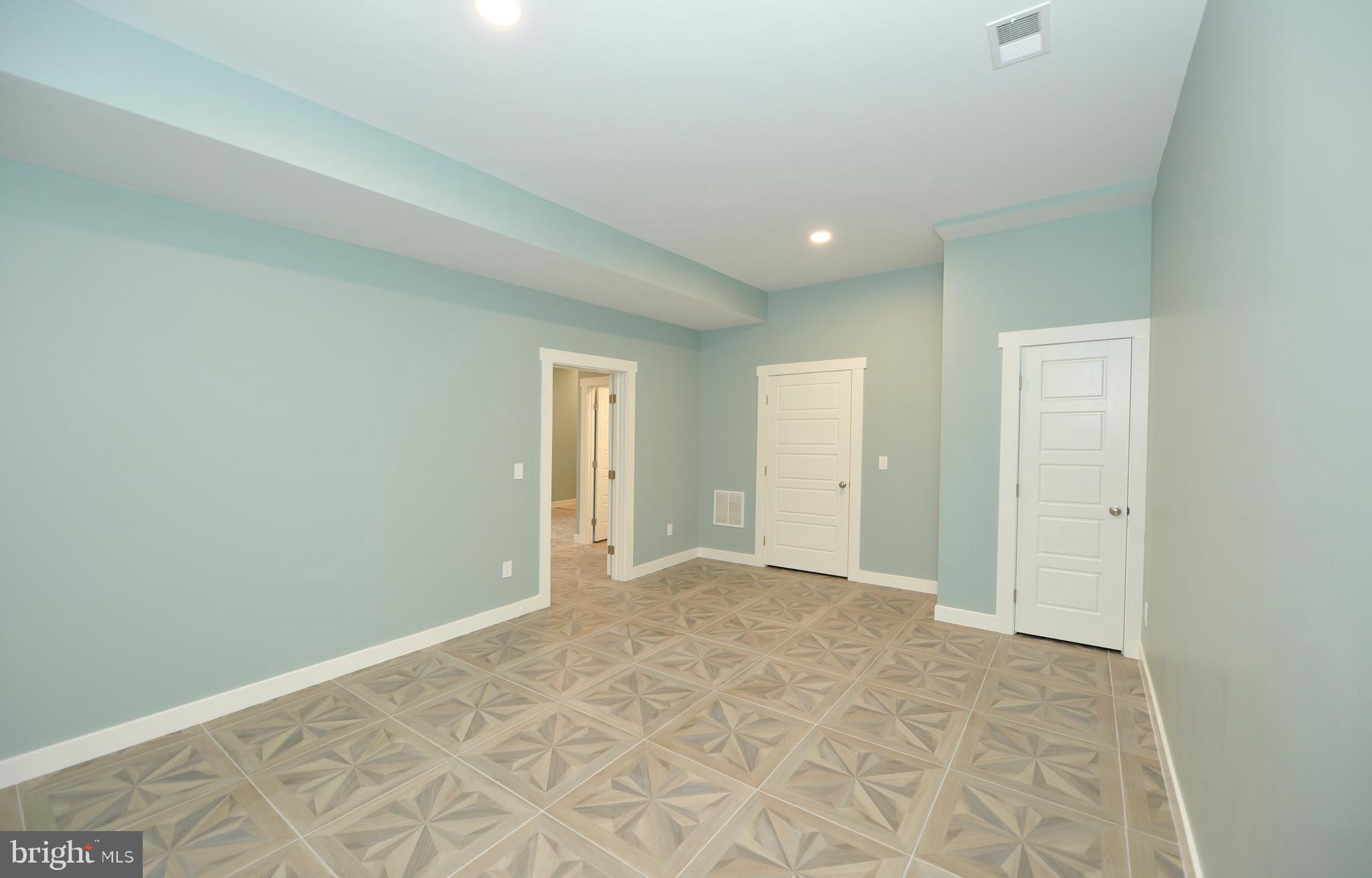 SHENANDOAH RETREAT - Residential