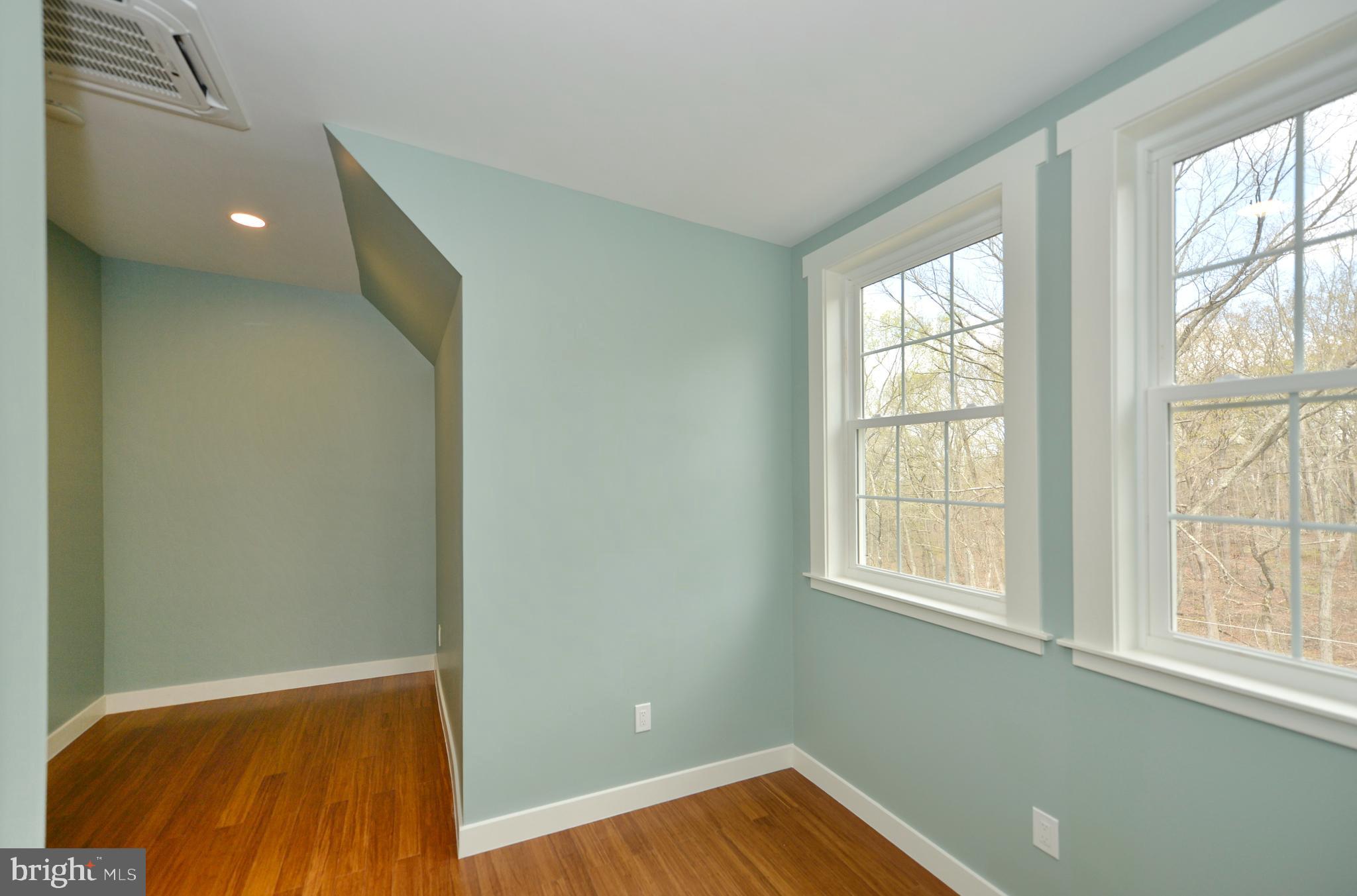 SHENANDOAH RETREAT - Residential