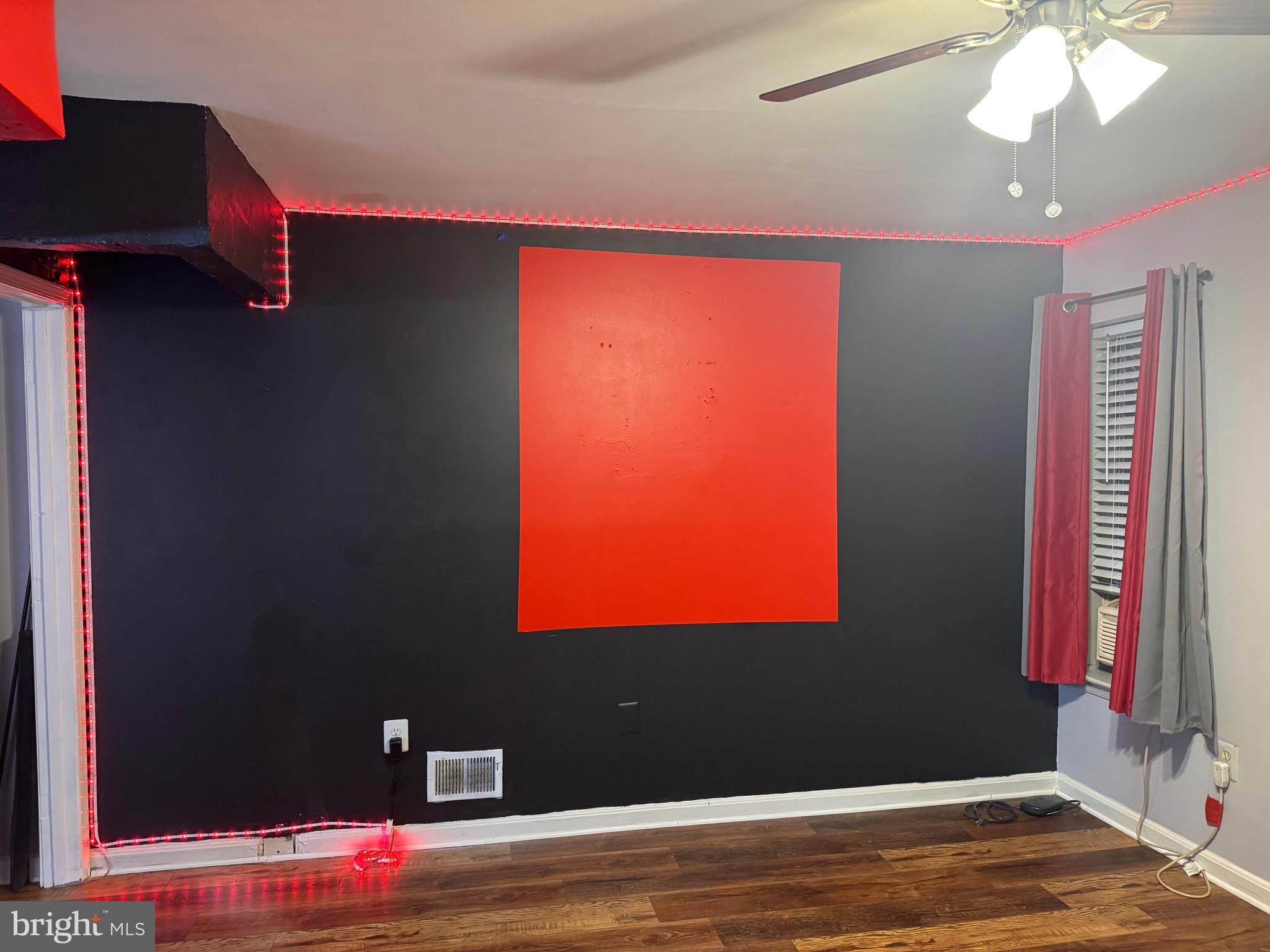 JOHNSTON SQUARE - Residential Lease