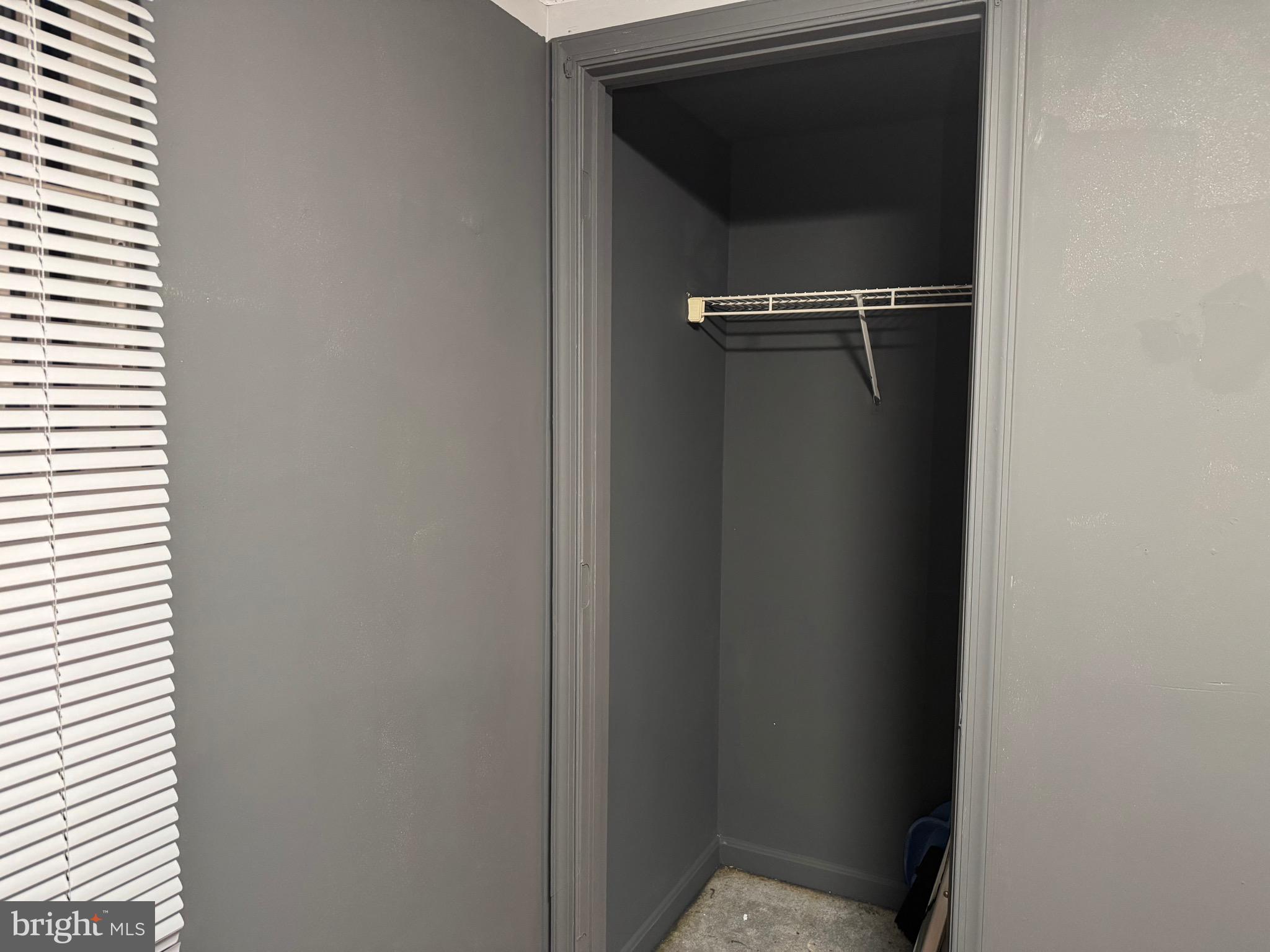 JOHNSTON SQUARE - Residential Lease