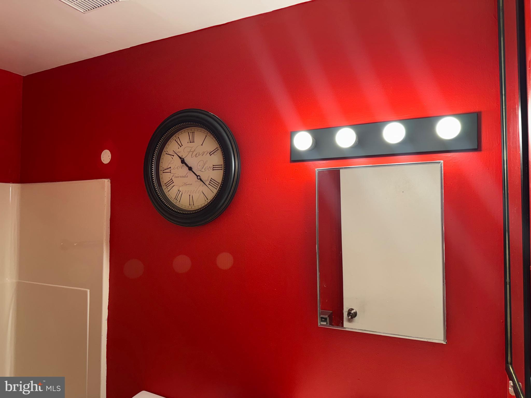 JOHNSTON SQUARE - Residential Lease