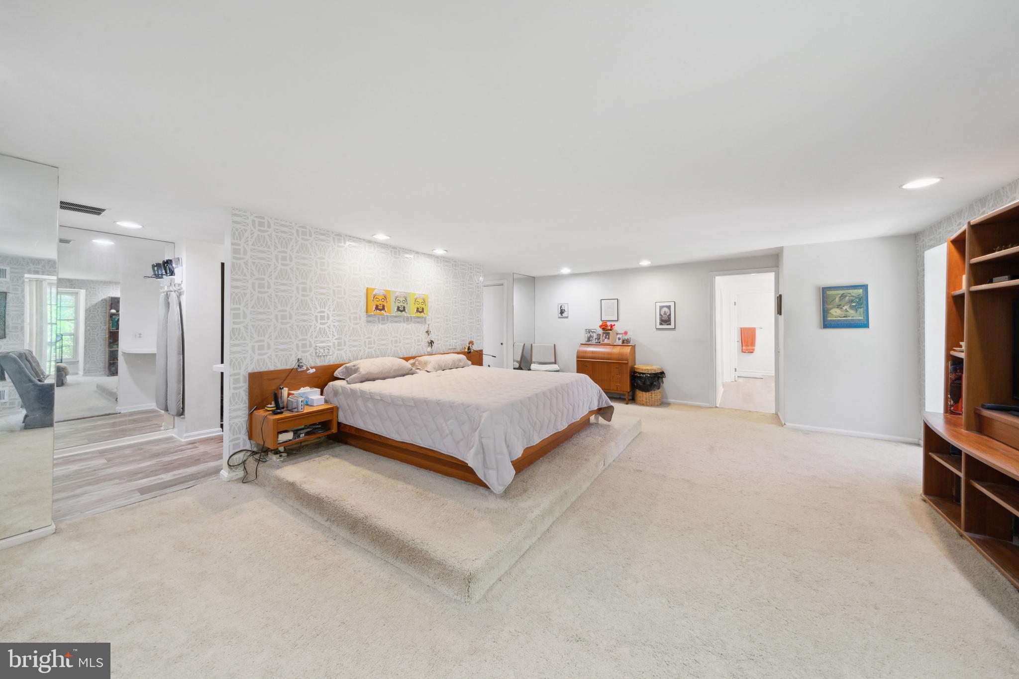 STRATHMORE AT BEL PRE - Residential